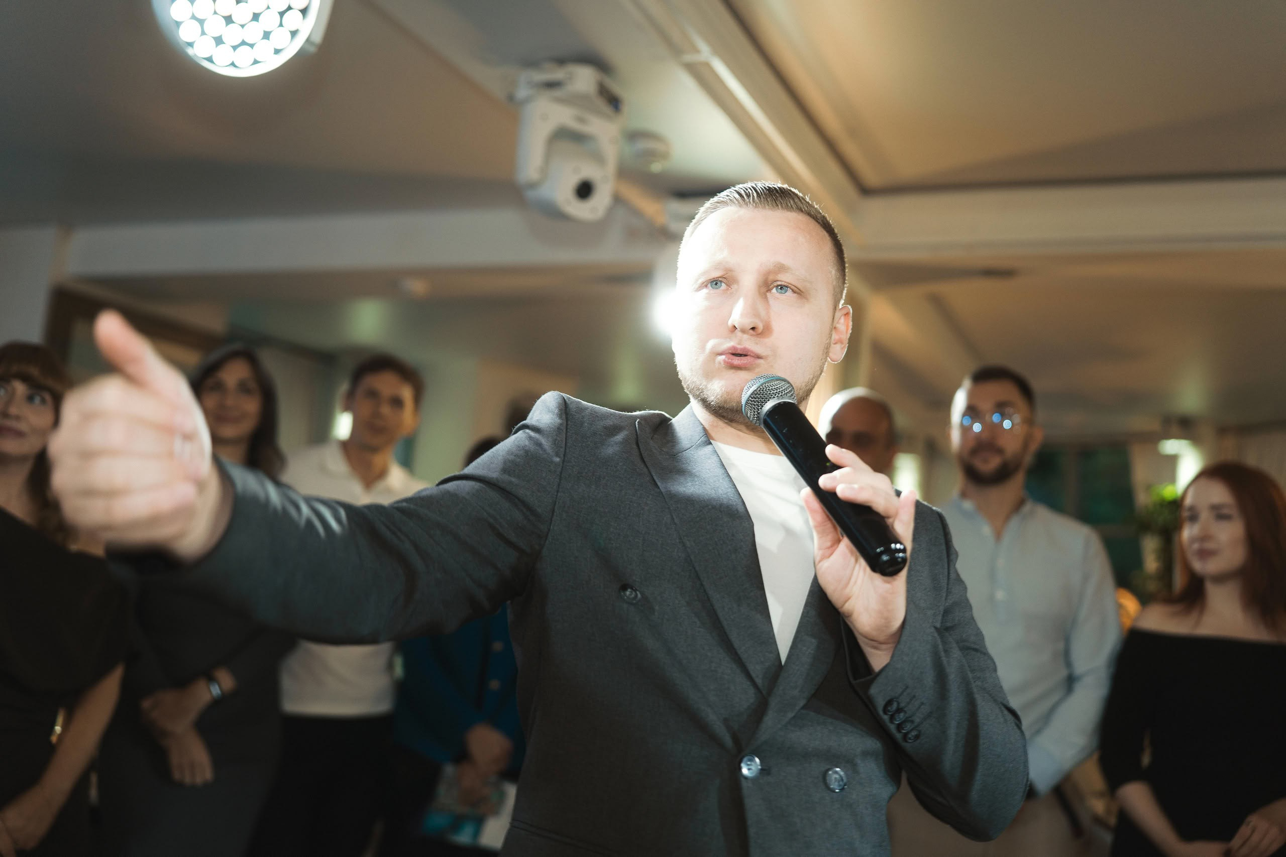 Василий и Марина — свадебный день в Петербурге. Свадебный фотограф Дмитрий Родионов — Санкт-Петербург и Ленинградская область