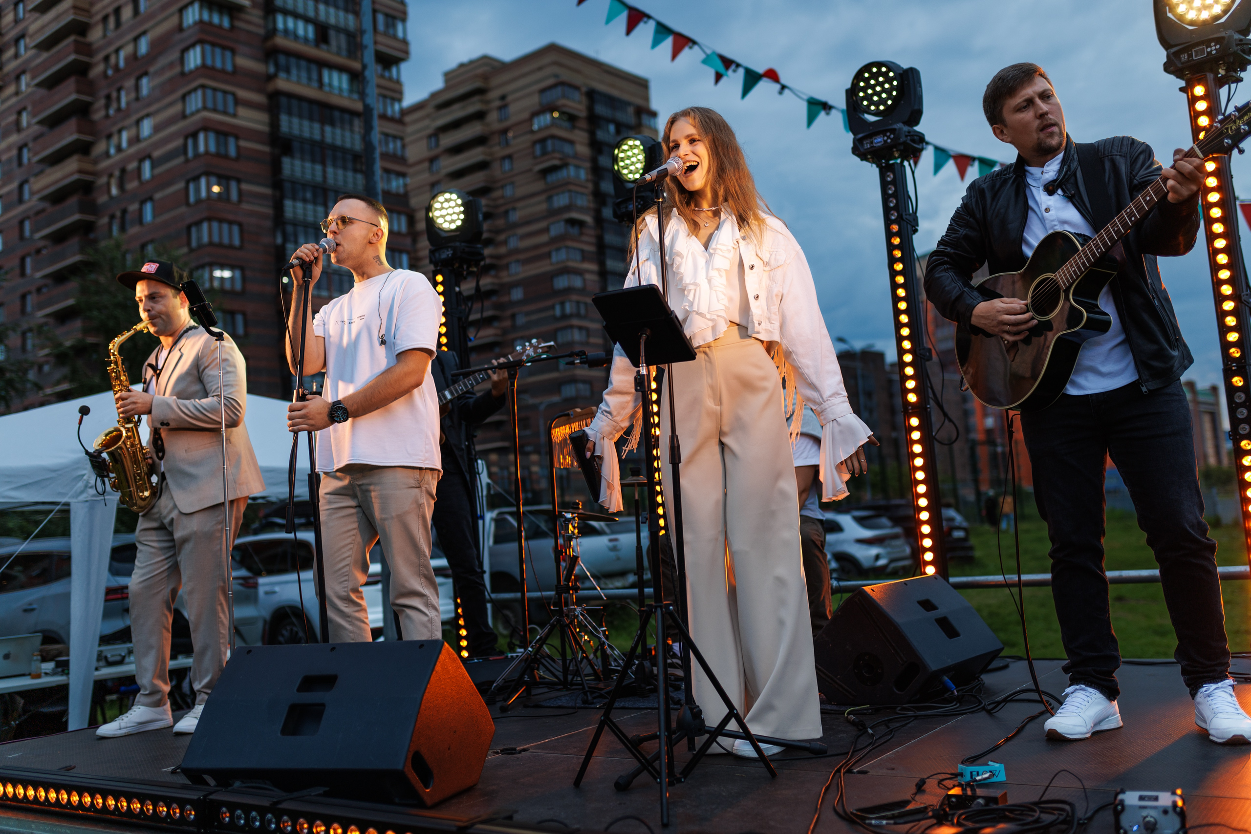 Фотогалерея с различных событий. Вокалистка Мария Сиротенко