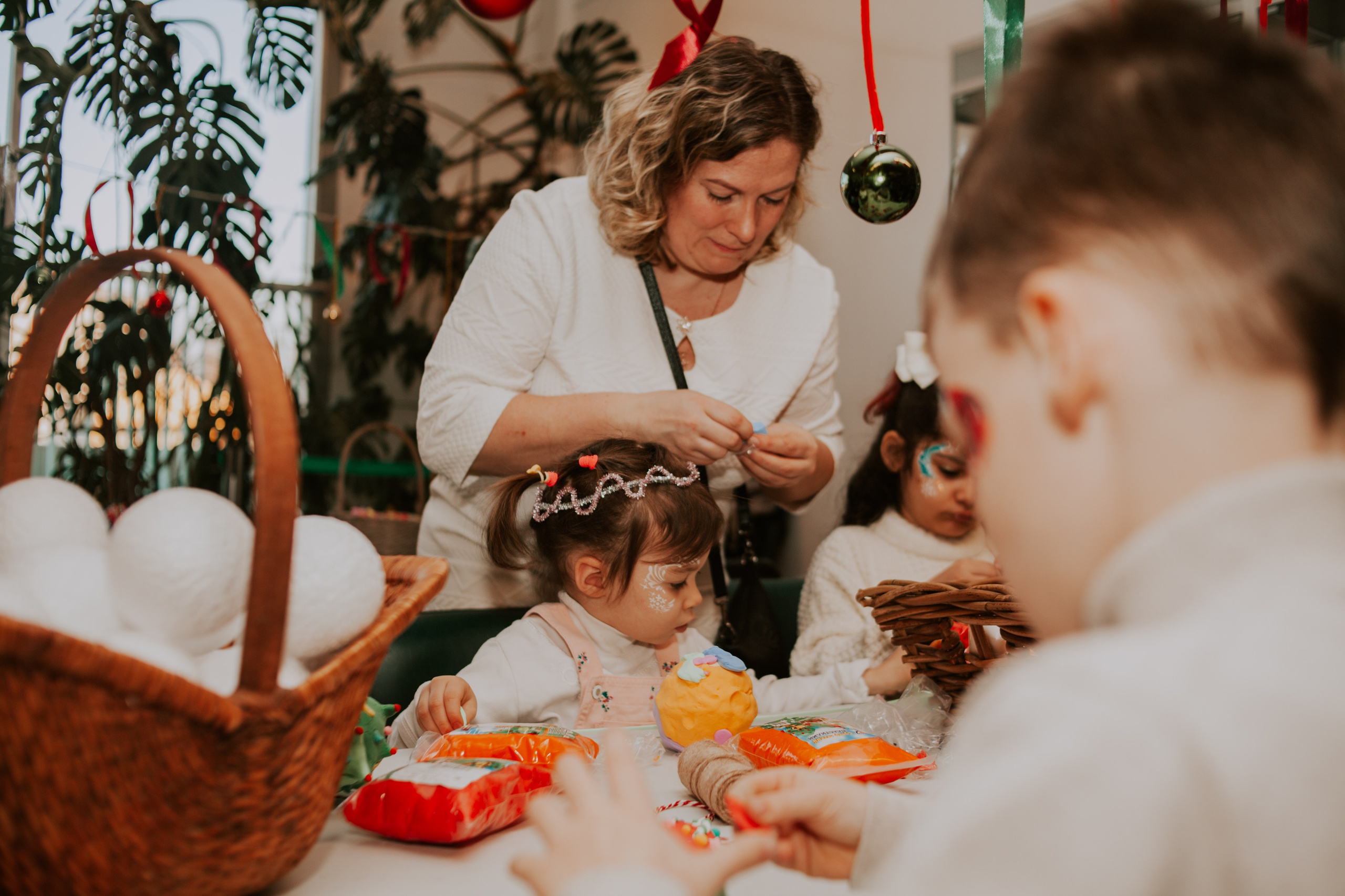 Мастер-класс от Мастерской Наташи Ой на фестивале для детей с ОВЗ «Шире круг». Семейный фотограф во Всеволожске и Санкт-Петербурге Юлия Капустина