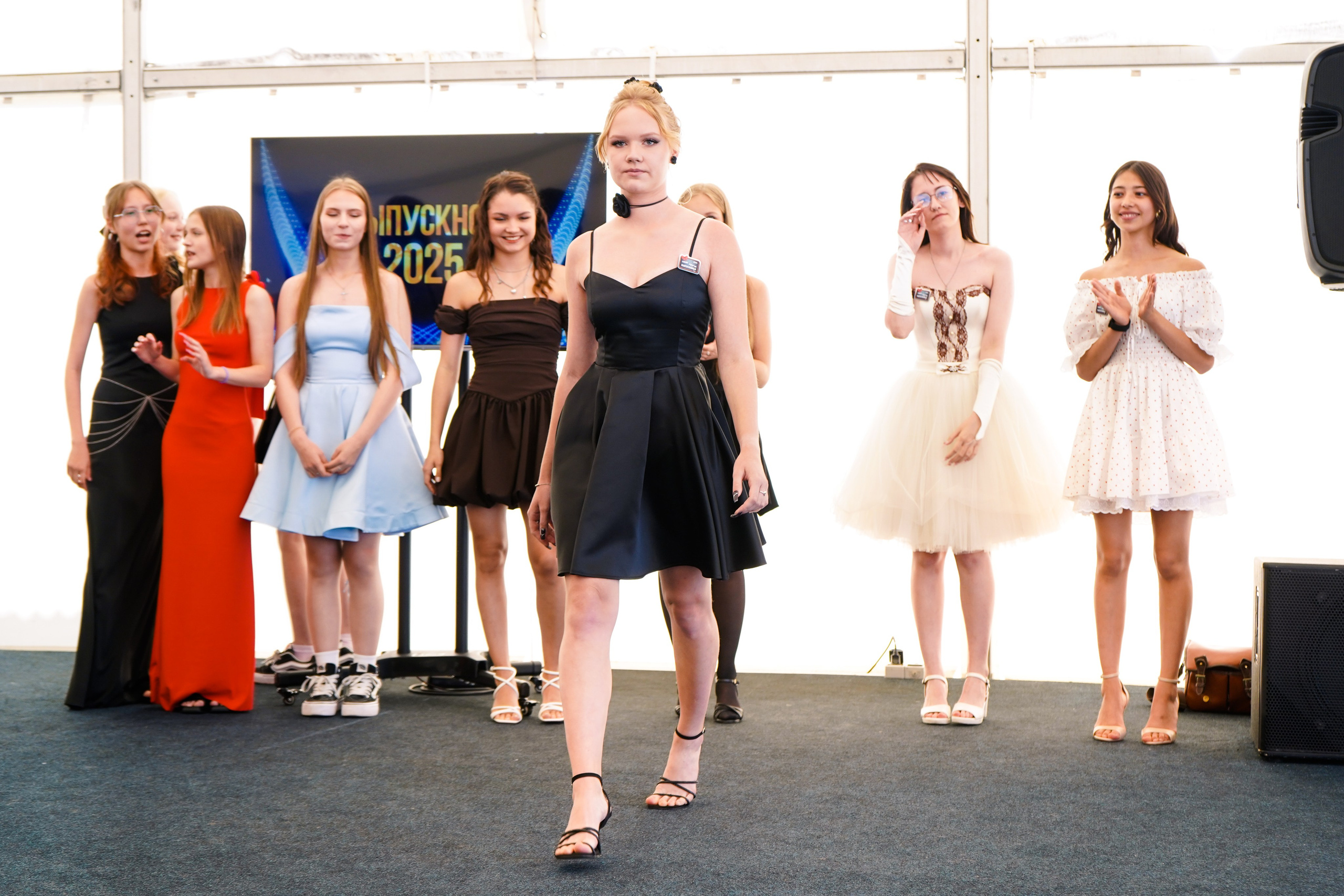 Выпускной 9 класса школа 19 в Коматек. Семейный и портретный фотограф в Екатеринбурге Анна Лобанова