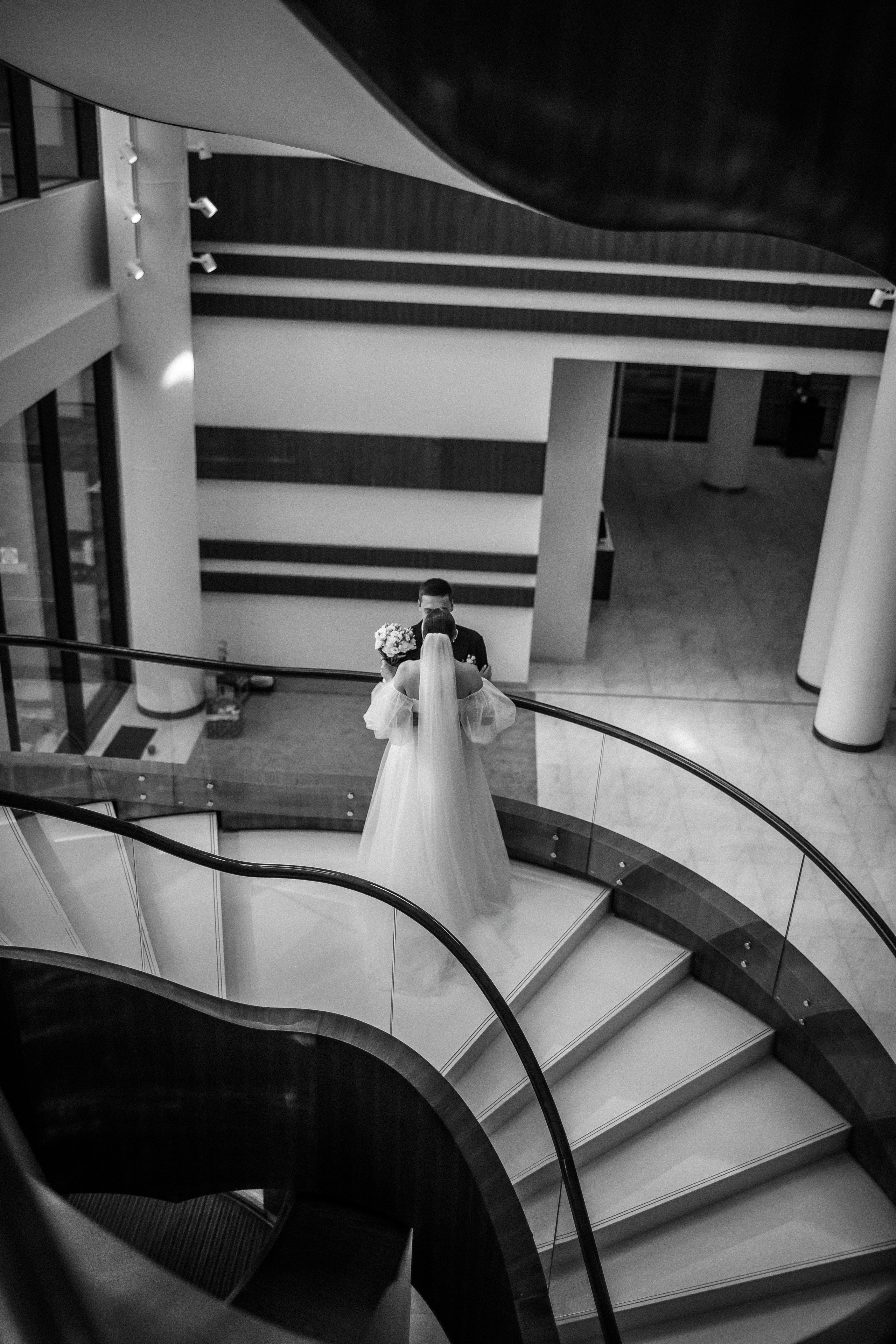 Vlad & Nadya (Saint-Petersburg, Russia). Destination wedding photographer Peter Letu
