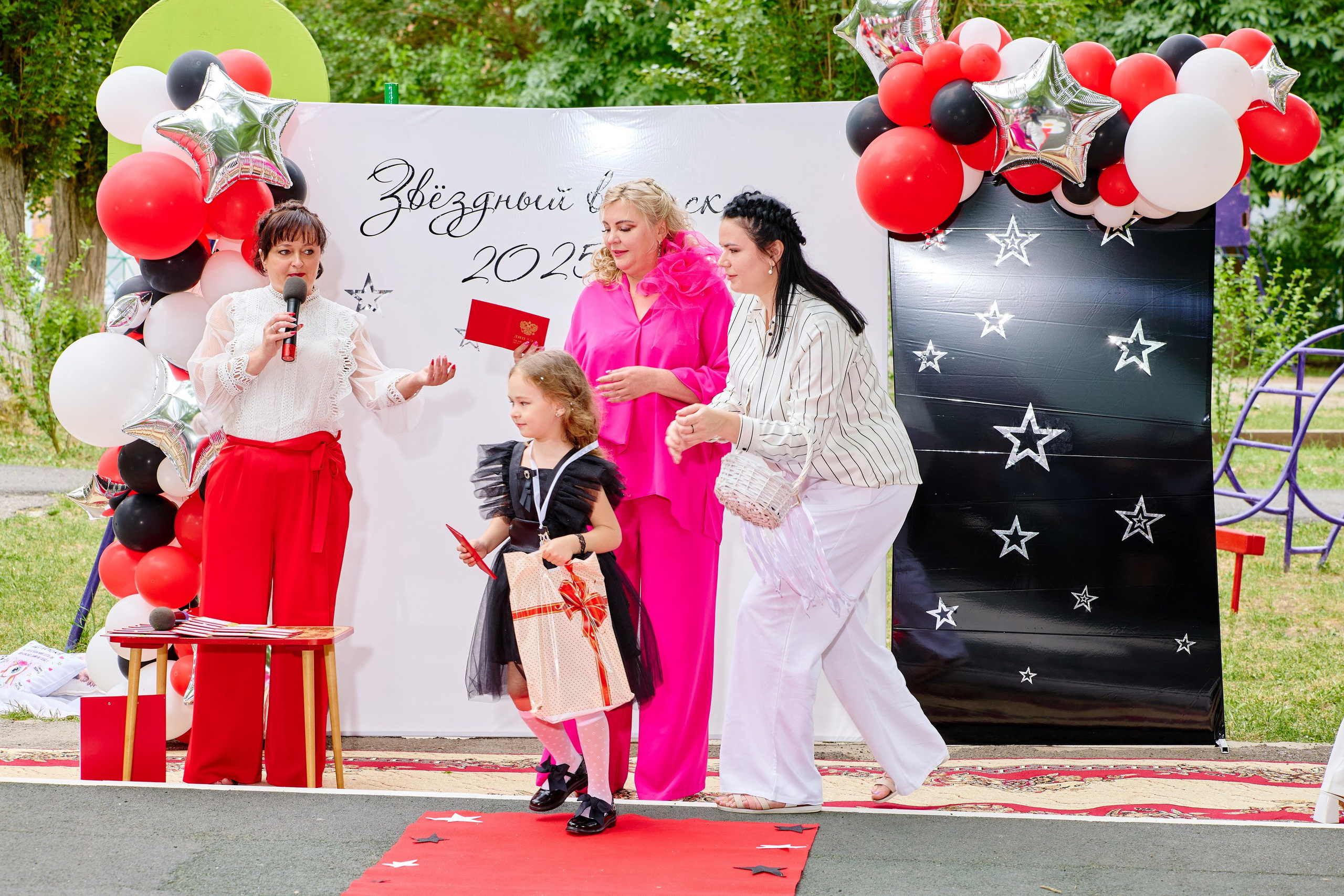 Выпускной 45 сад. Фотограф Выпускные альбомы Таганрог Сергей Коробченко