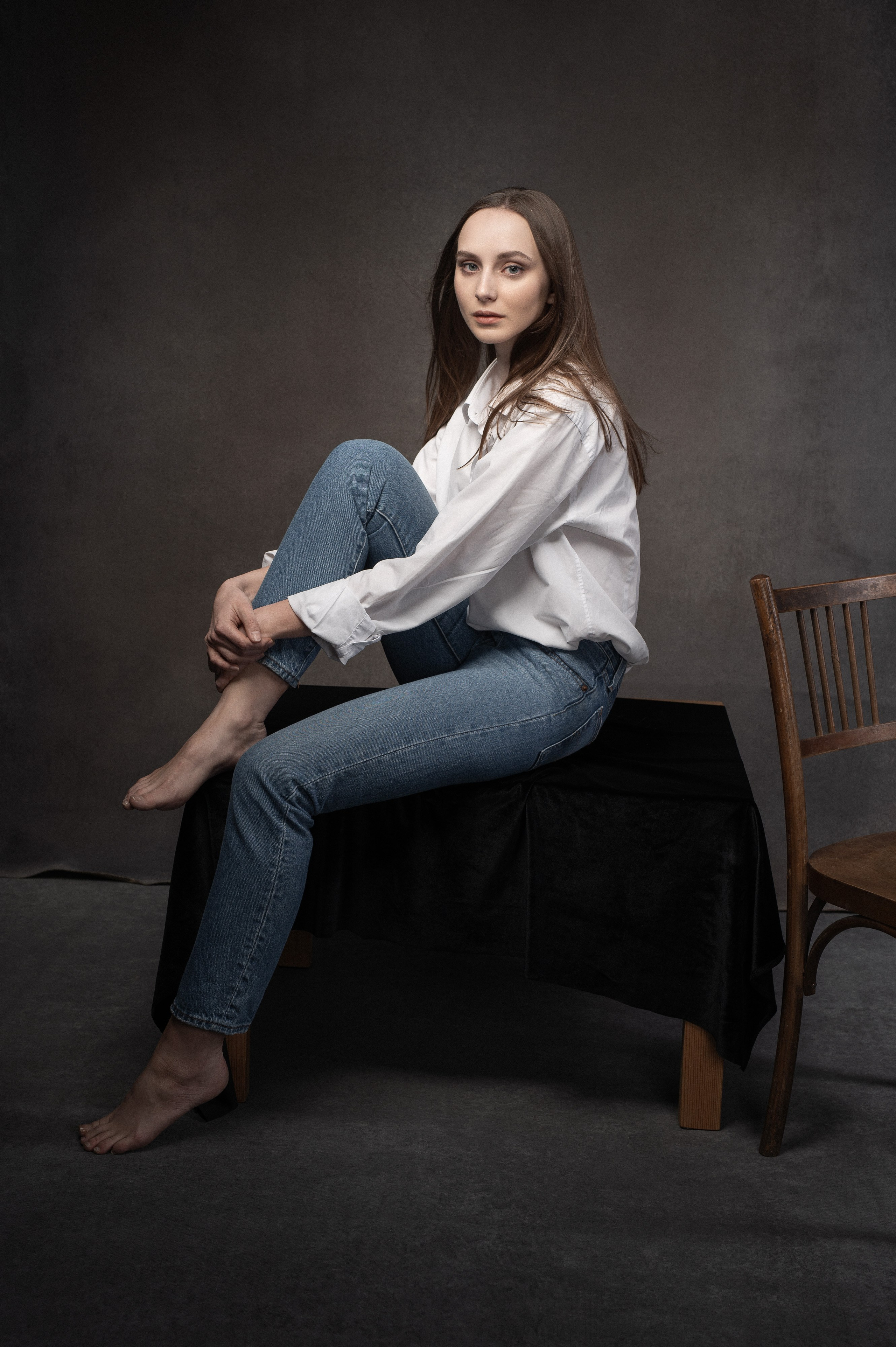 Anya in studio. Portrait photographer in Minsk Slava Potalakh