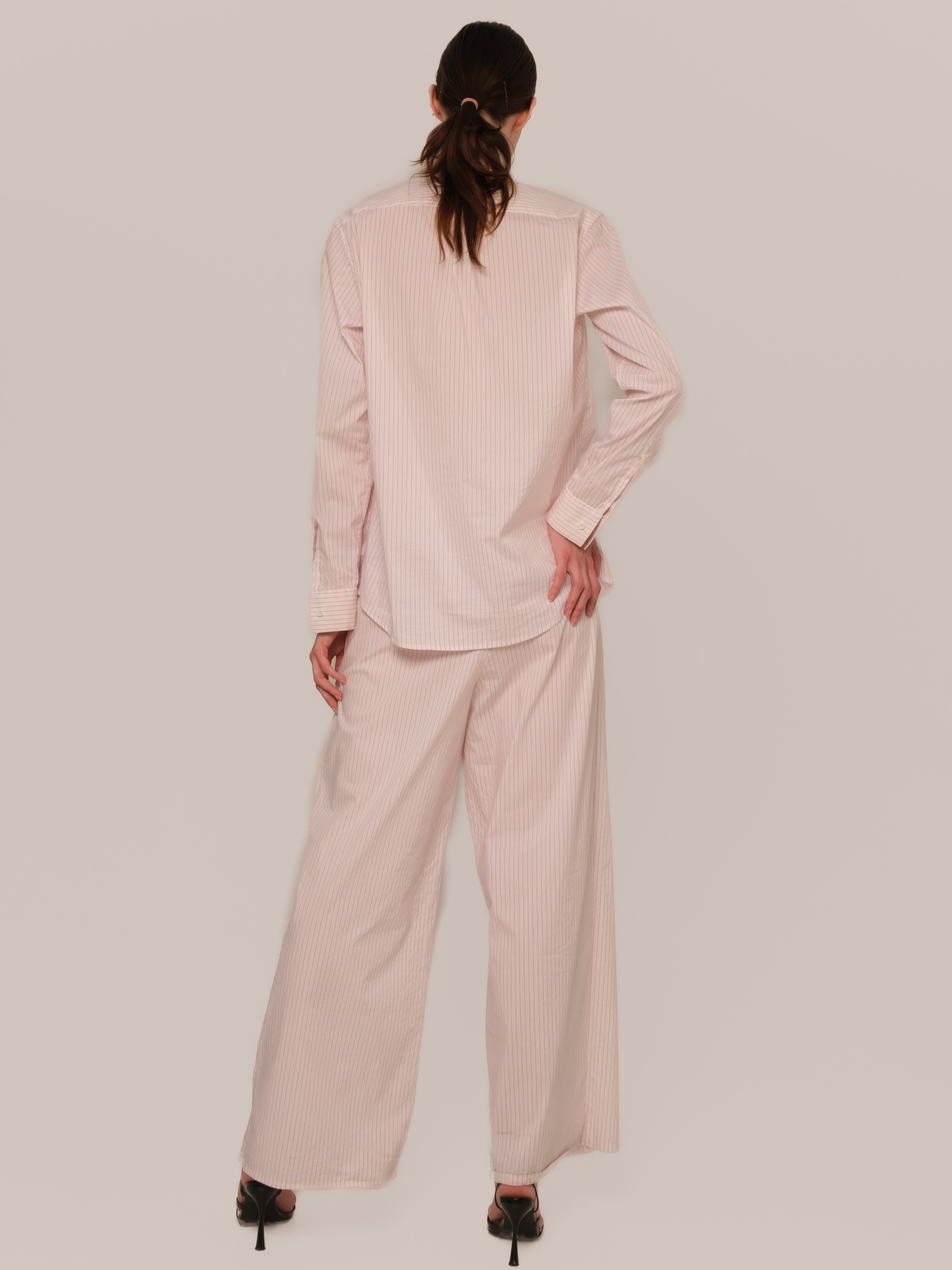 ZHAKOVA BRAND каталог. Мари — фотограф и видеограф из Москвы