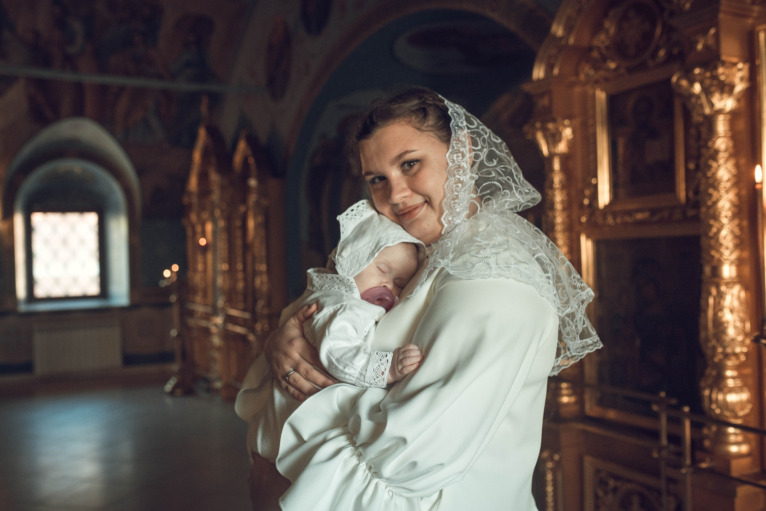 Крещение Екатерины в Троицком соборе Саратова. Фотограф на крещение в Саратове Марина Грушина