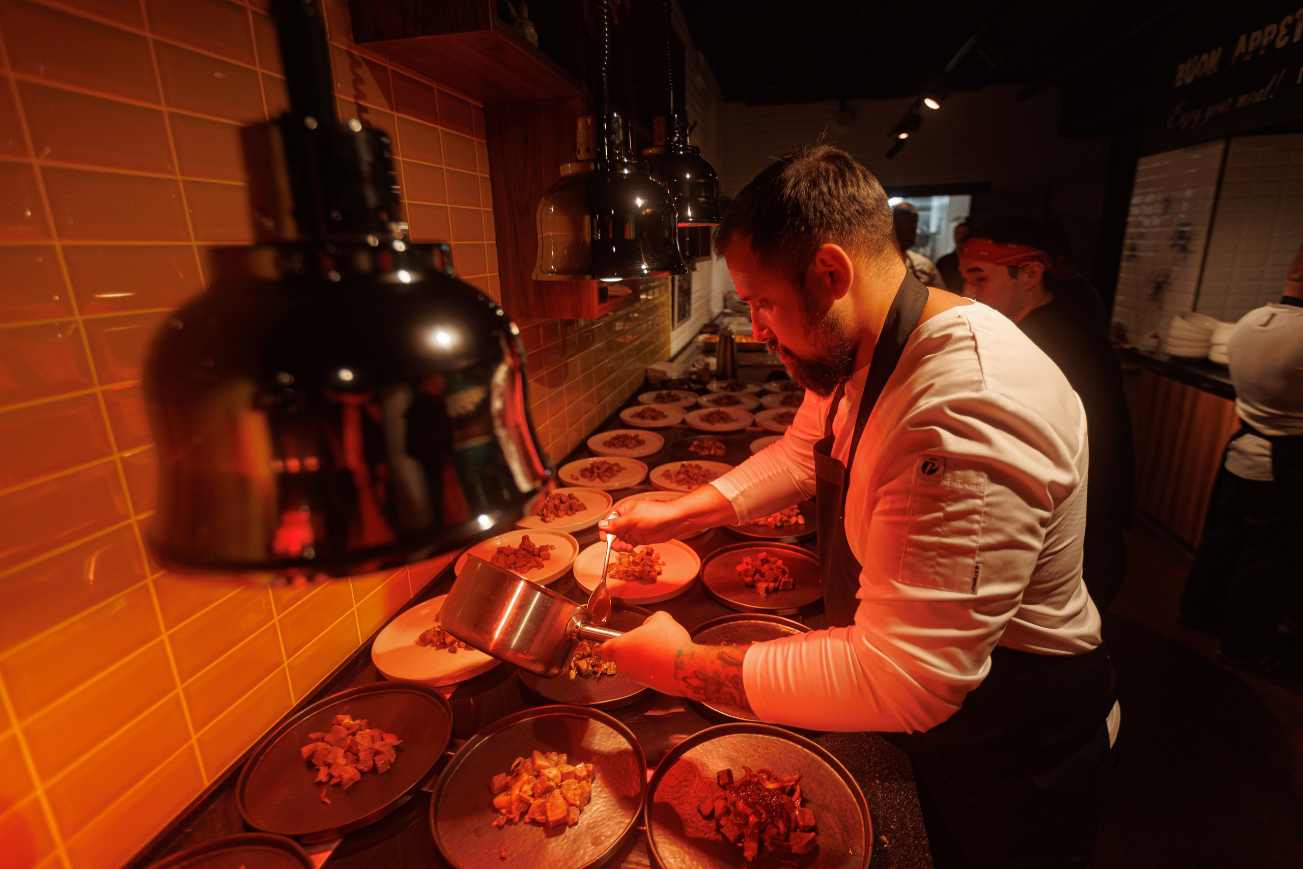 Фотографии с Гастроужина Честер Челябинск 5 ЛЕТ.5 ШЕФОВ