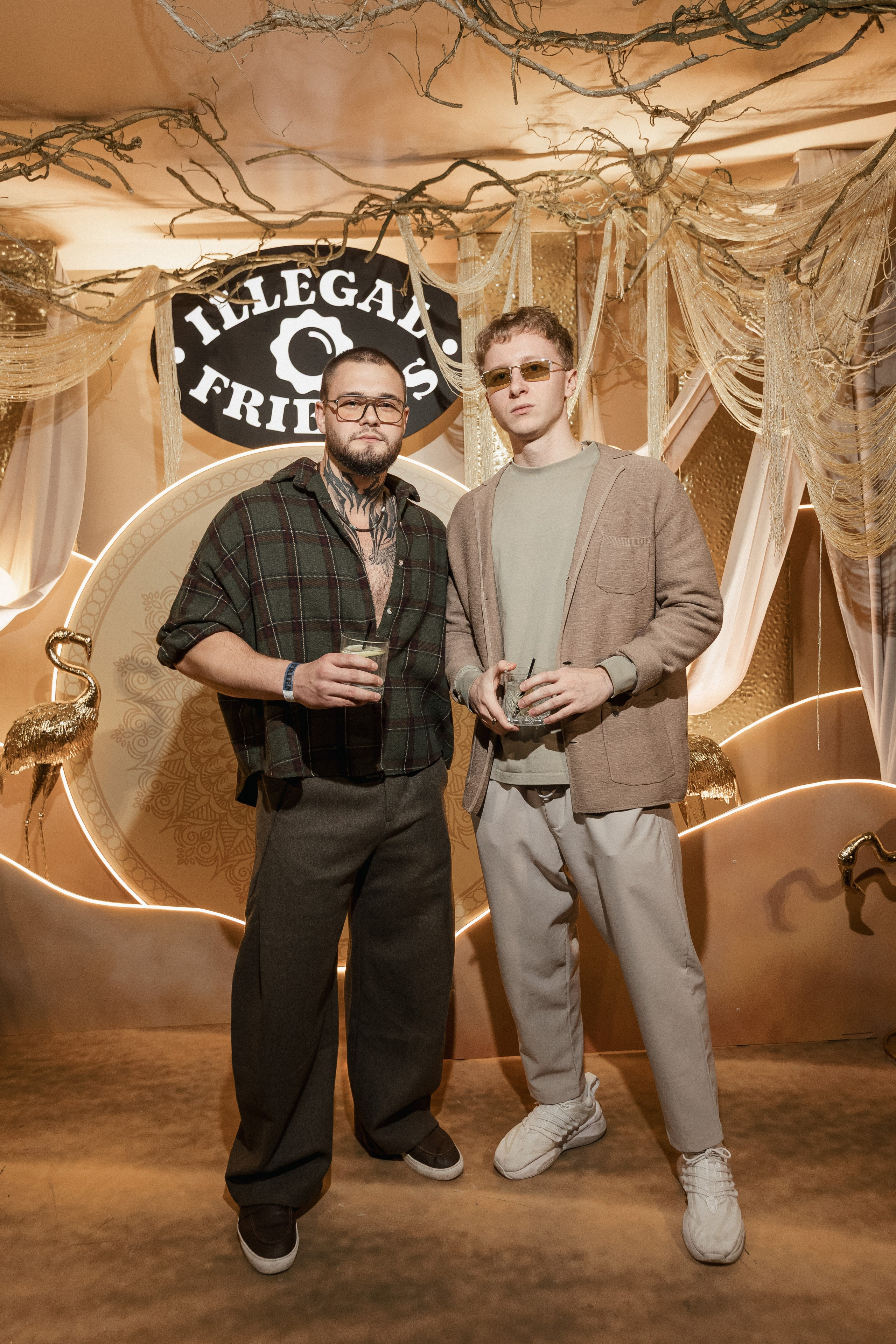 ILLEGAL FRIENDS — MIRAGE [PART I]. СВОИ. ФОТООТЧЕТЫ-СОБЫТИЯ-МЕСТА