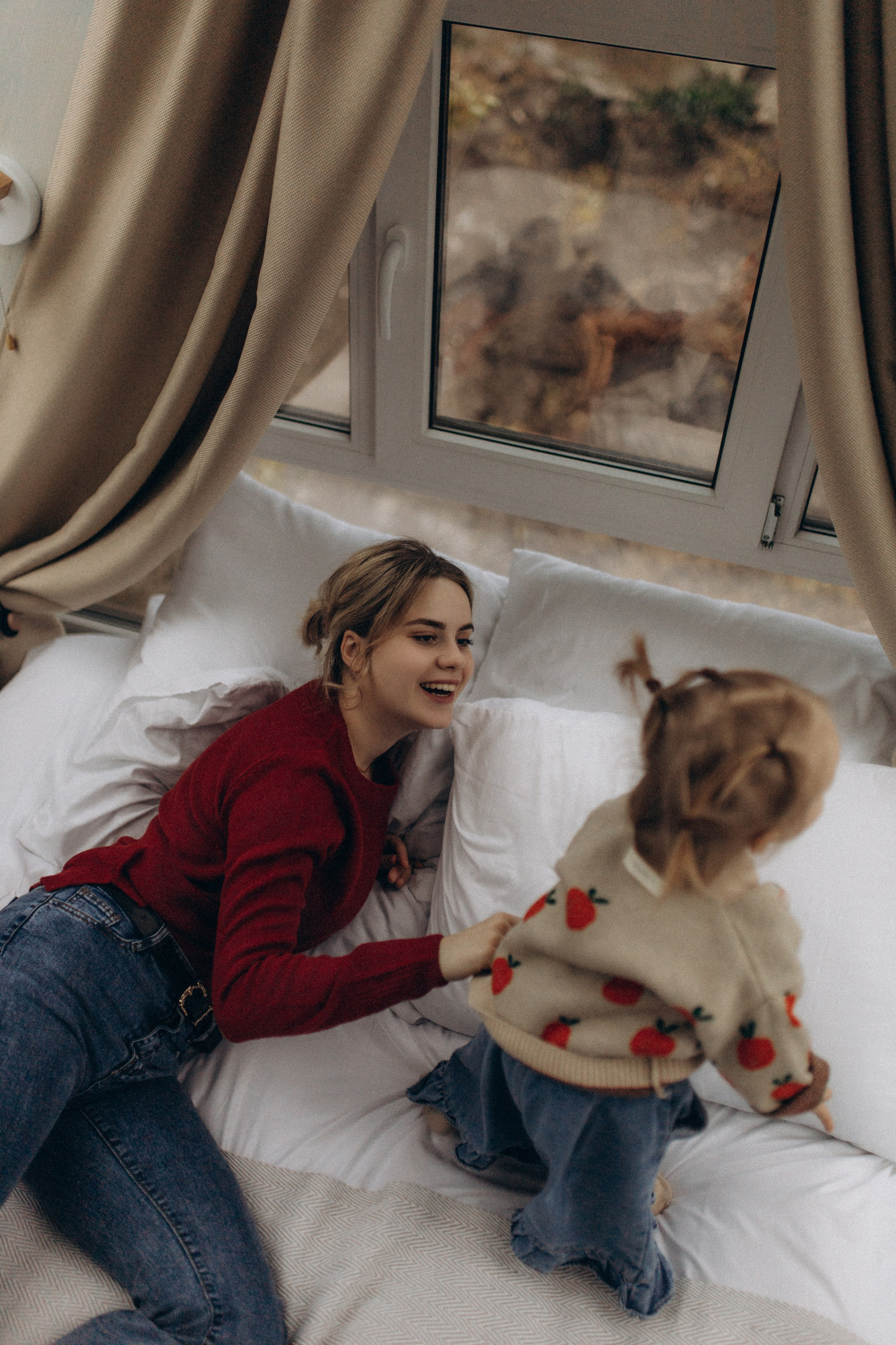 Алиса и мама. Семейный фотограф Губкин/Старый Оскол