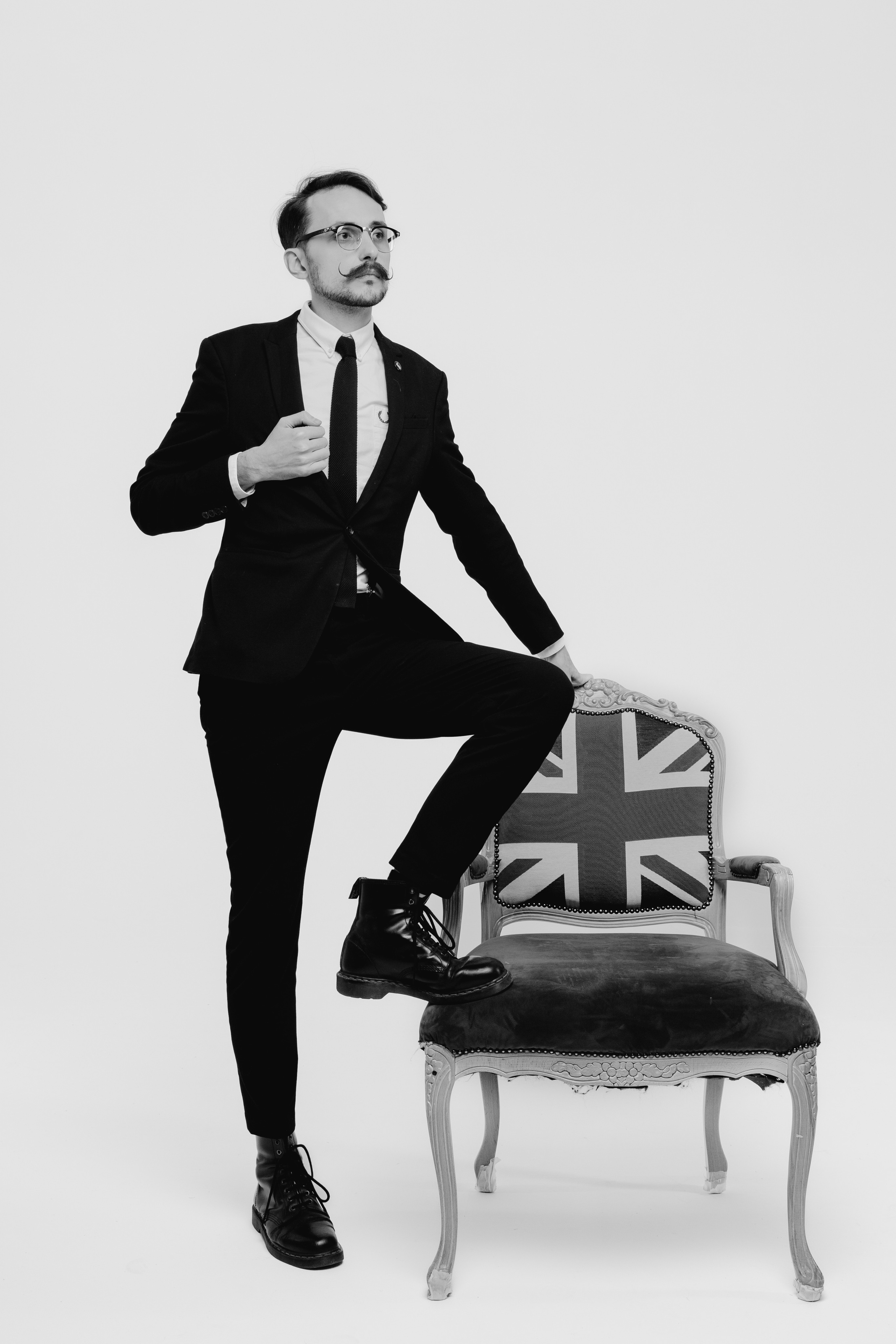 VASILY GURYANOV. Фотограф