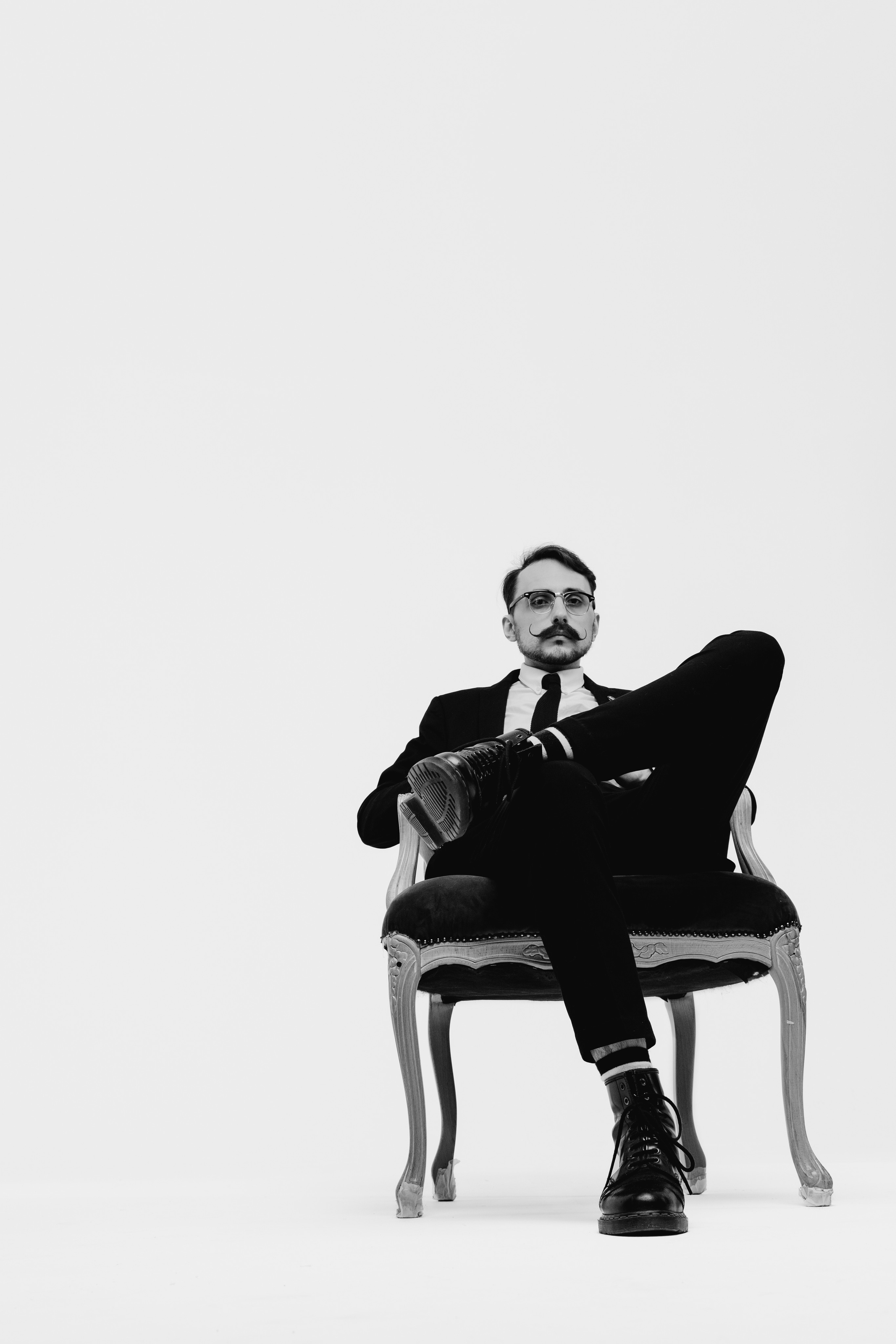 VASILY GURYANOV. Фотограф