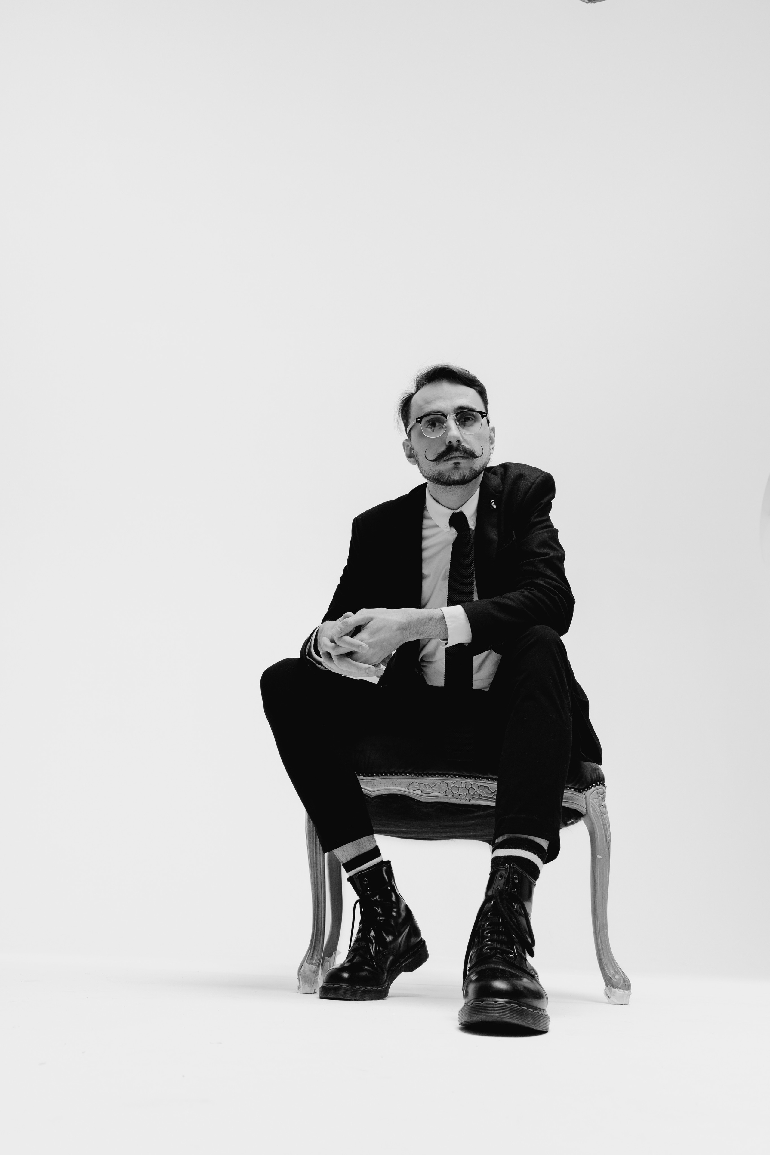 VASILY GURYANOV. Фотограф