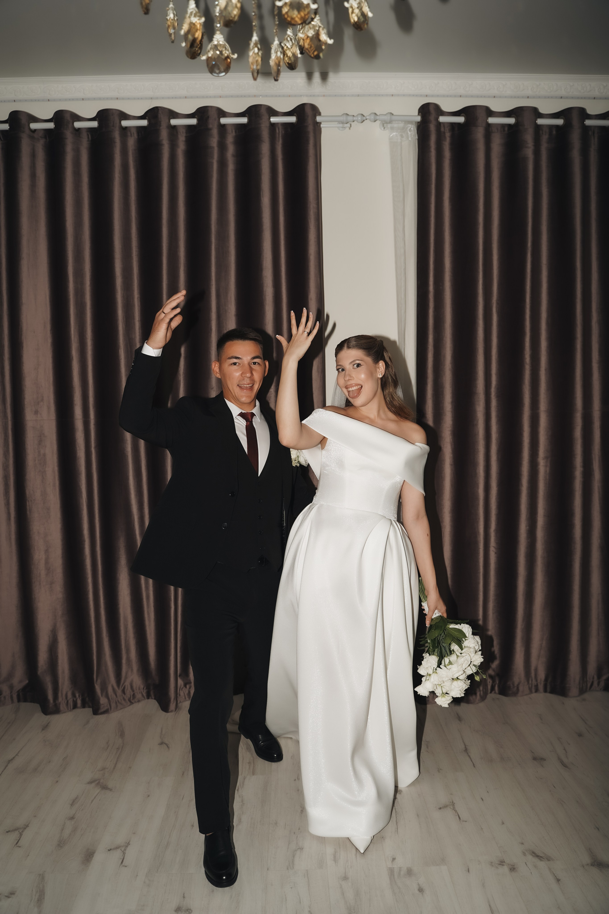 Темир и Арина. Фото и видео для вас в Астрахани!