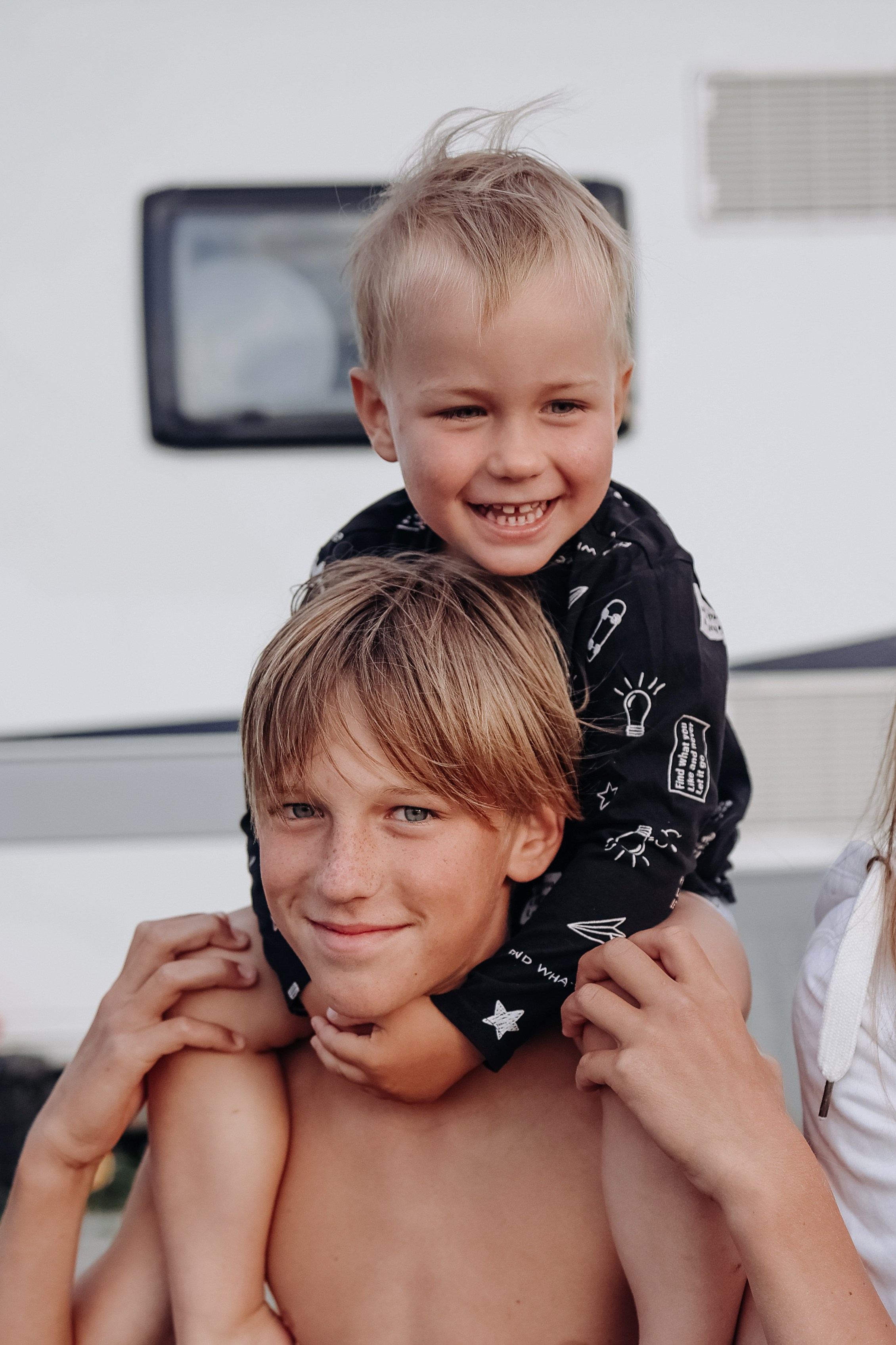 Дети ветра. СЕМЕЙНЫЙ ФОТОГРАФ КРАСНОЯРСК, ЖЕЛЕЗНОГОРСК