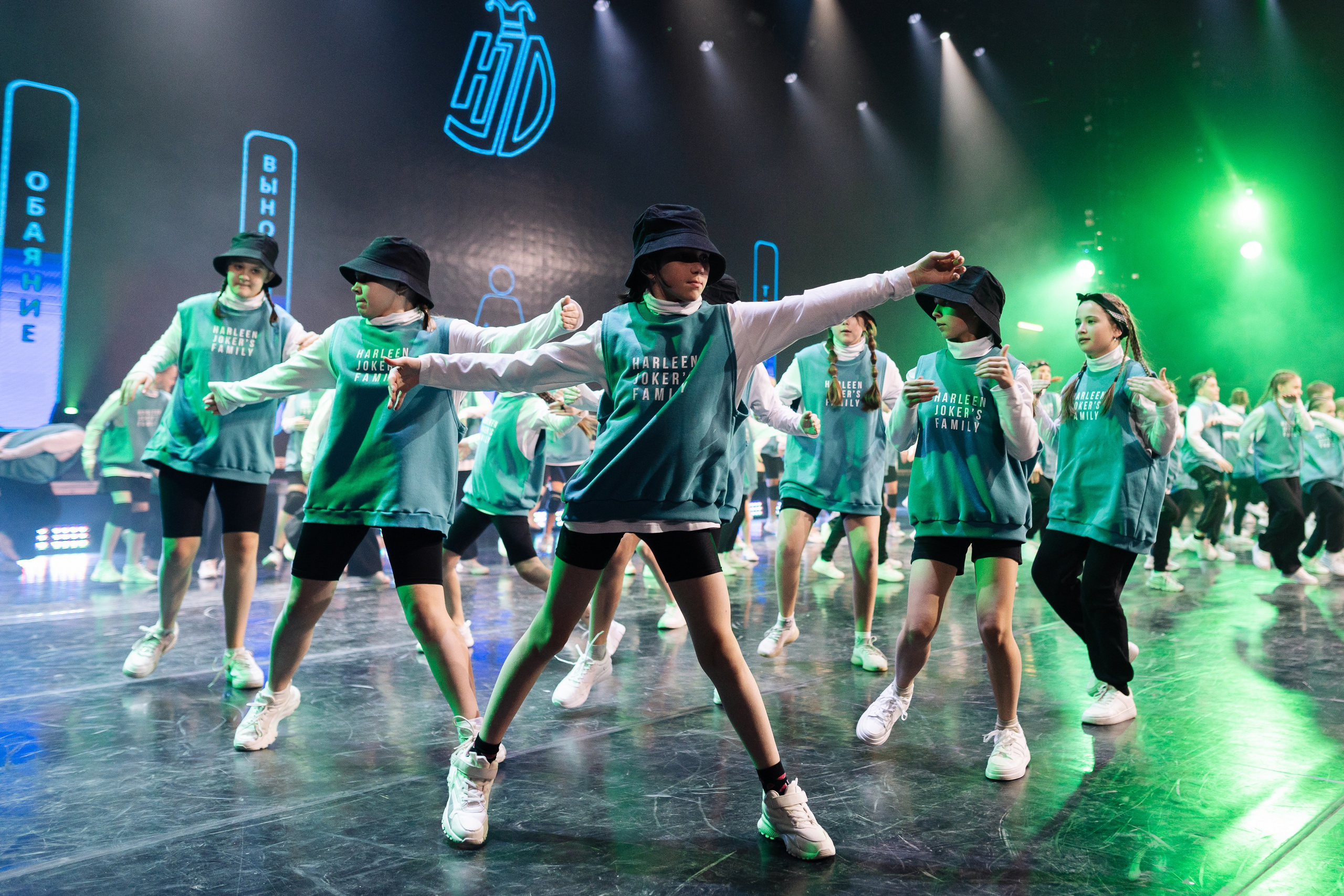 Harleen Joker's dance studio. Репортажный фотограф Красноярск Алекс Чампакхам