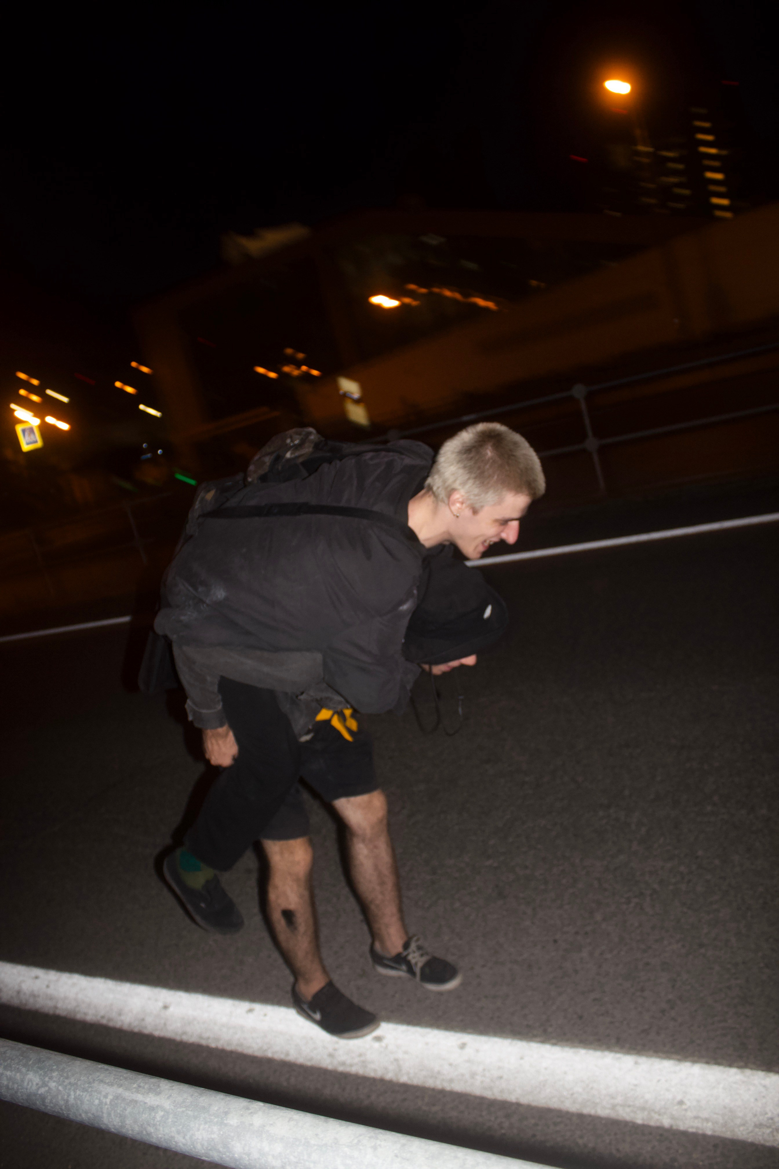 Процесс граффити. Концертный и портретный фотограф в Москве Соня Спросонья