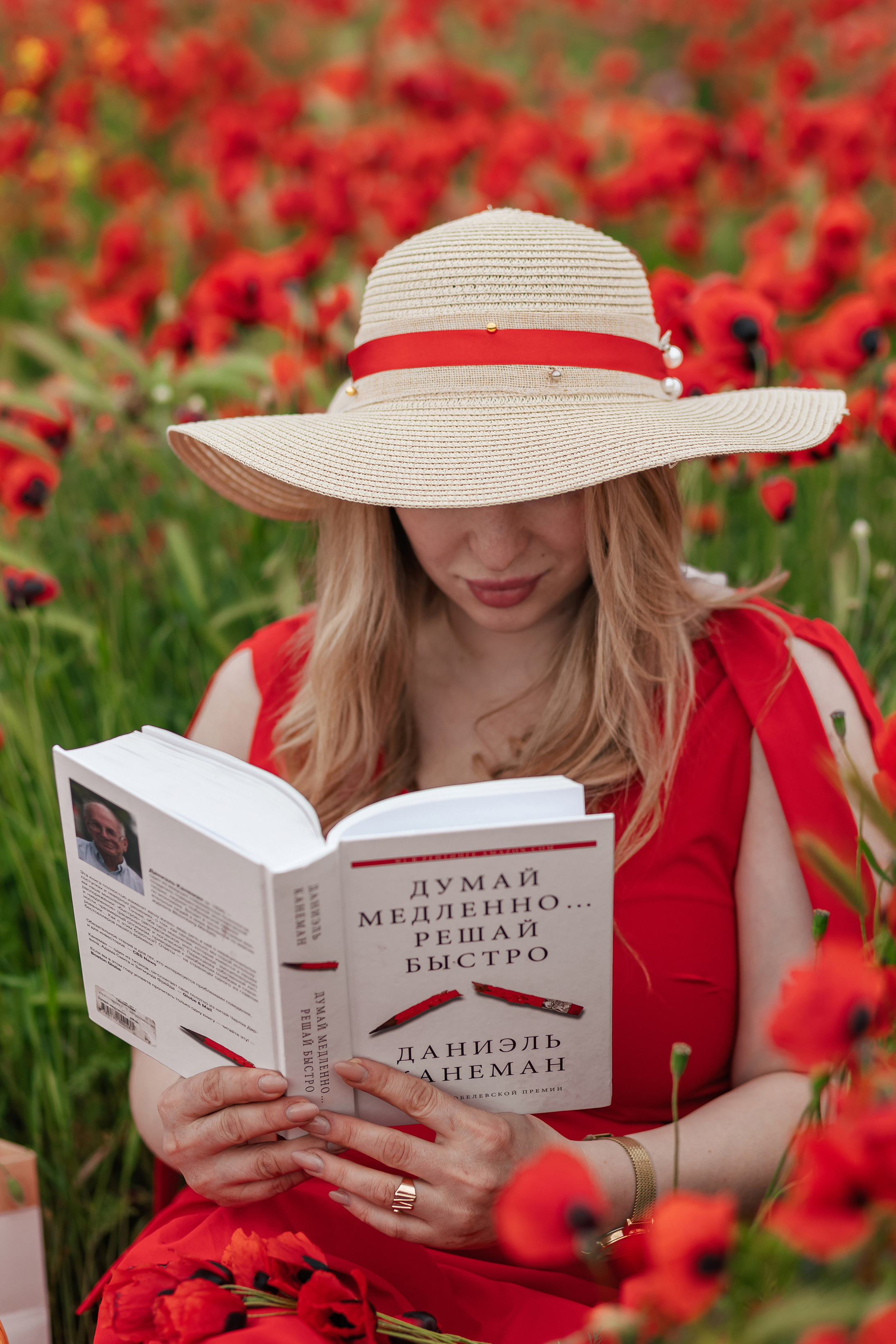 Марьям в маковом поле. Свадебный и семейный фотограф в Каспийске Алёна Нурмагомедова
