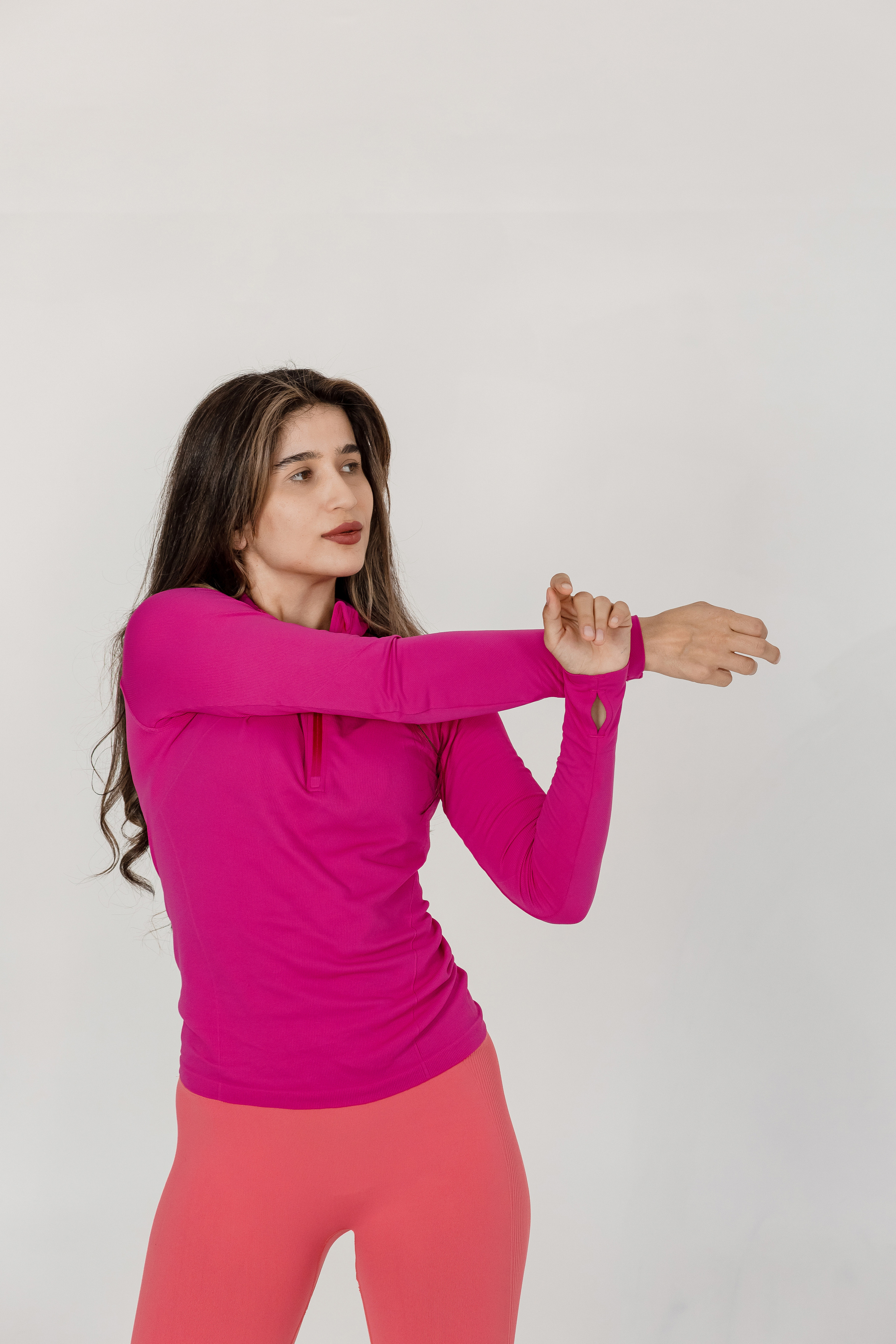 Фитнес тренер Аиша. Свадебный и семейный фотограф в Каспийске Алёна Нурмагомедова