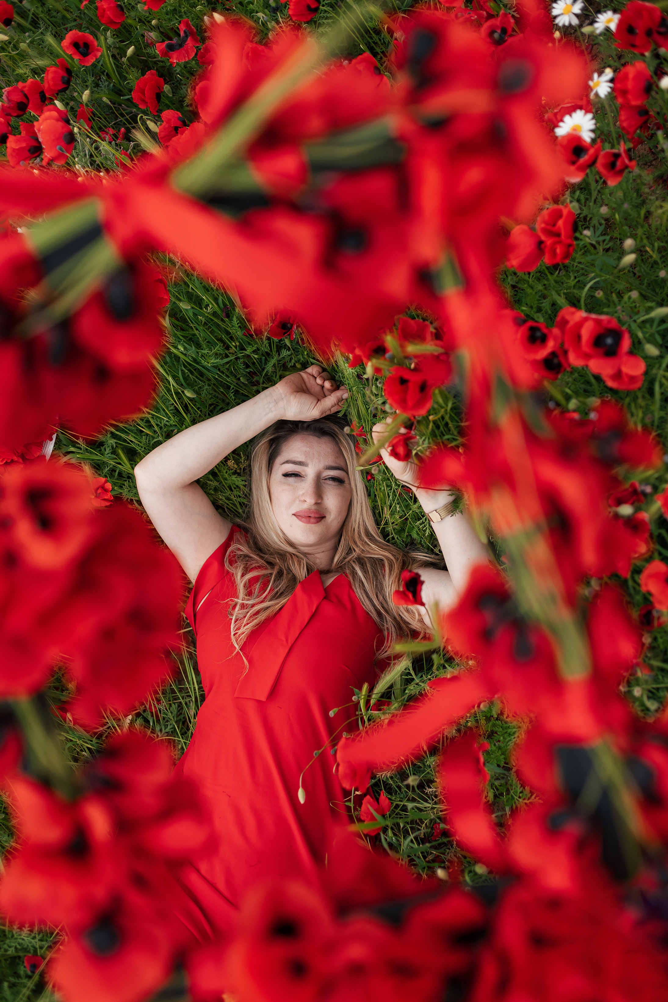 Марьям в маковом поле. Свадебный и семейный фотограф в Каспийске Алёна Нурмагомедова