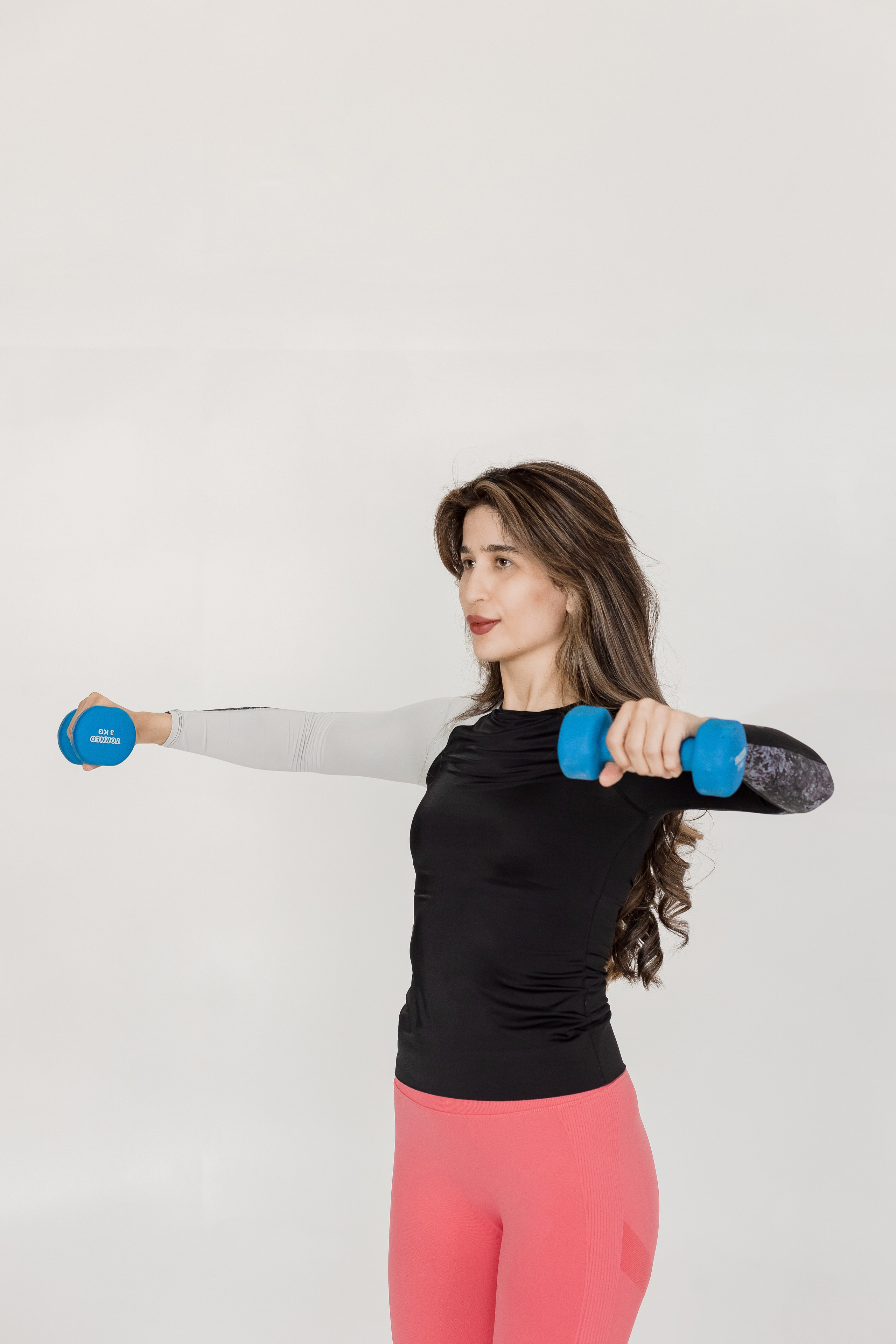 Фитнес тренер Аиша. Свадебный и семейный фотограф в Каспийске Алёна Нурмагомедова