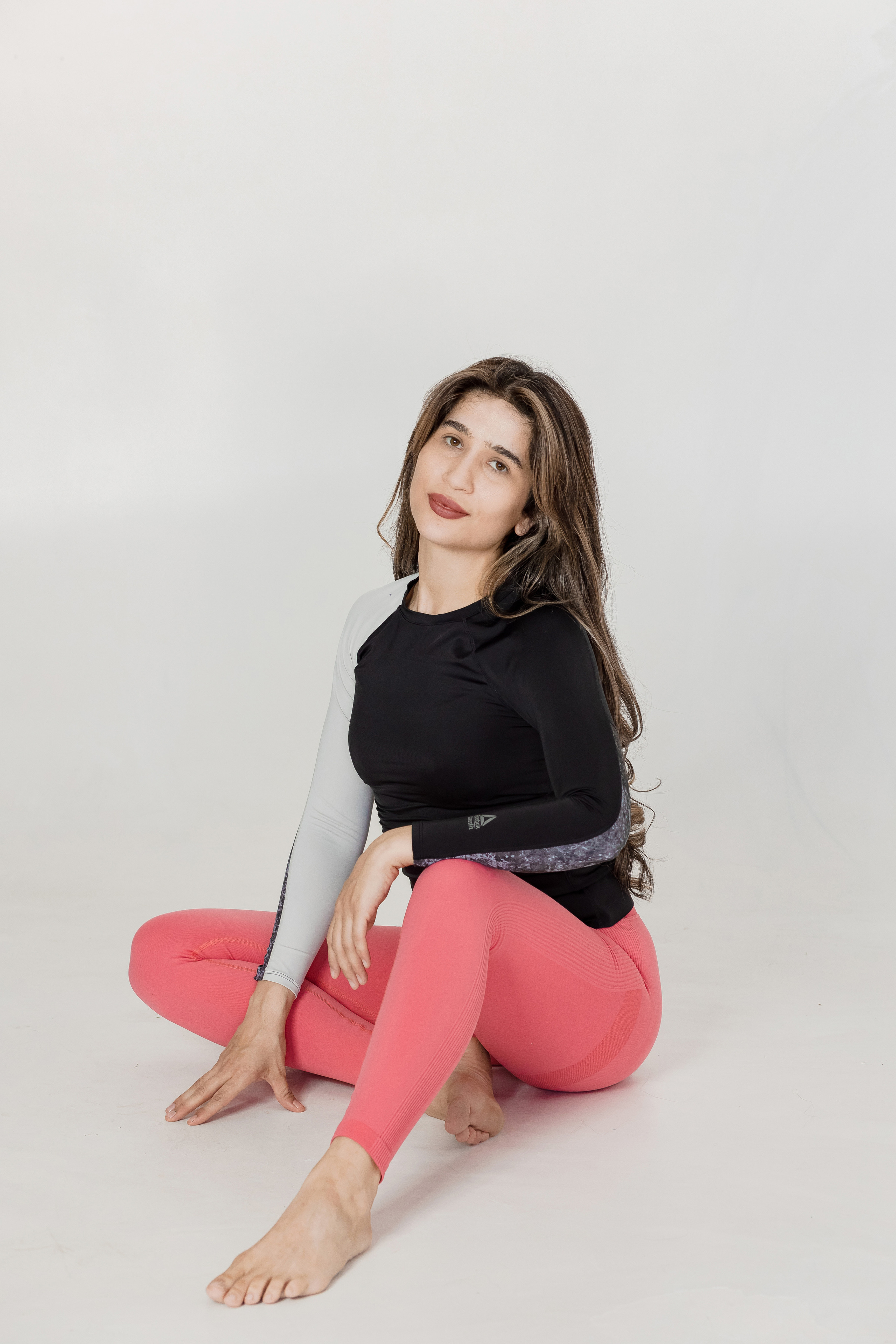 Фитнес тренер Аиша. Свадебный и семейный фотограф в Каспийске Алёна Нурмагомедова