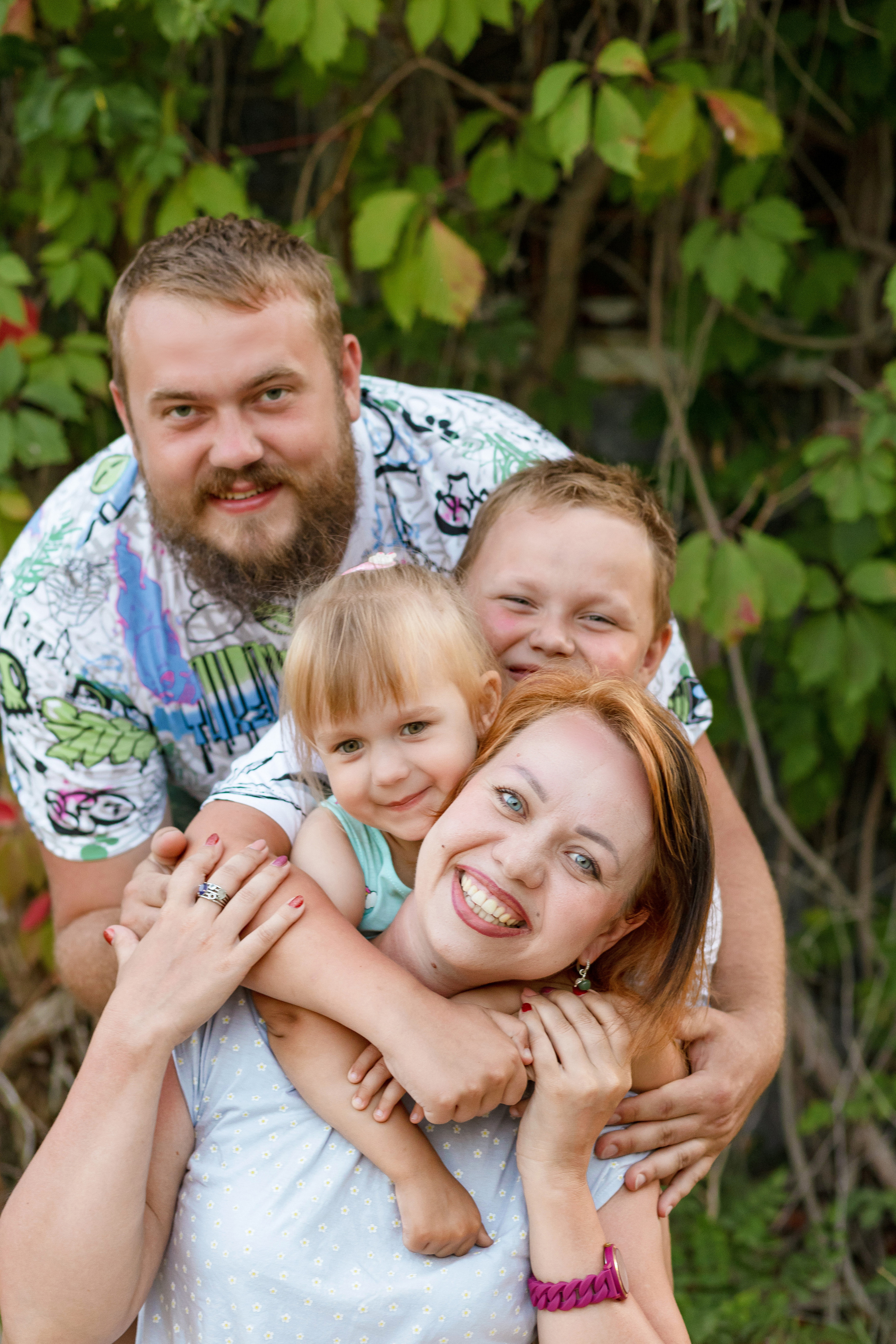 Алёна с семьёй. Свадебный и семейный фотограф в Каспийске Алёна Нурмагомедова