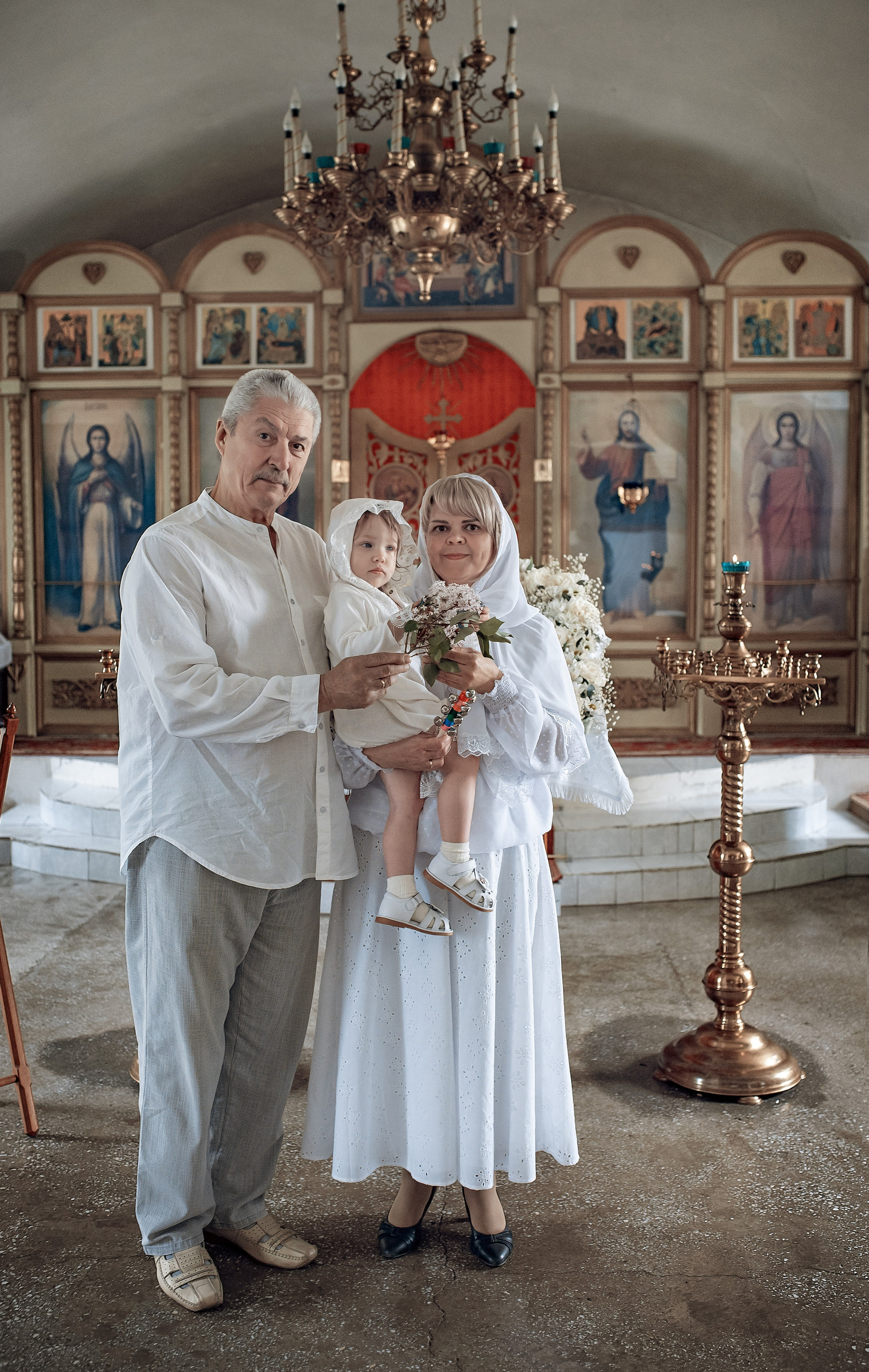 Крещение Машеньки в Свято-Троицком соборе Емельяново. Фотографы крещения/венчания  Красноярск Татьяна и Вячеслав Переваловы