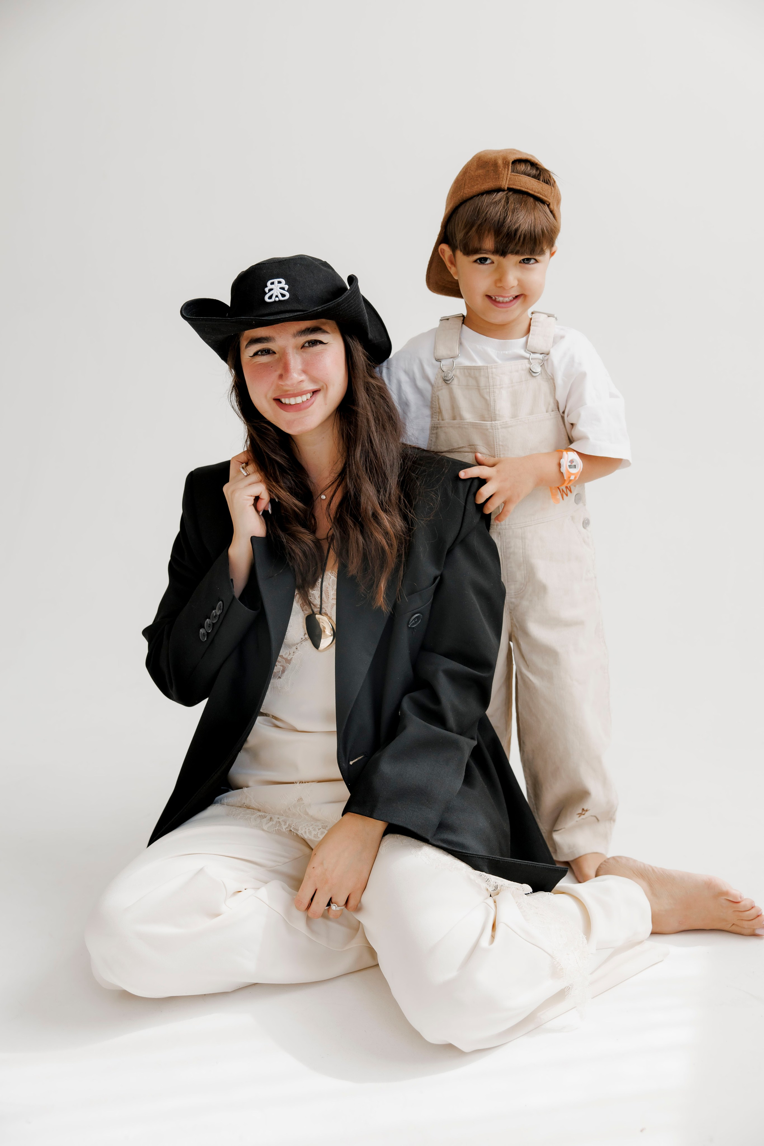 Family photoshoot inside the studio. Wedding and family photographer