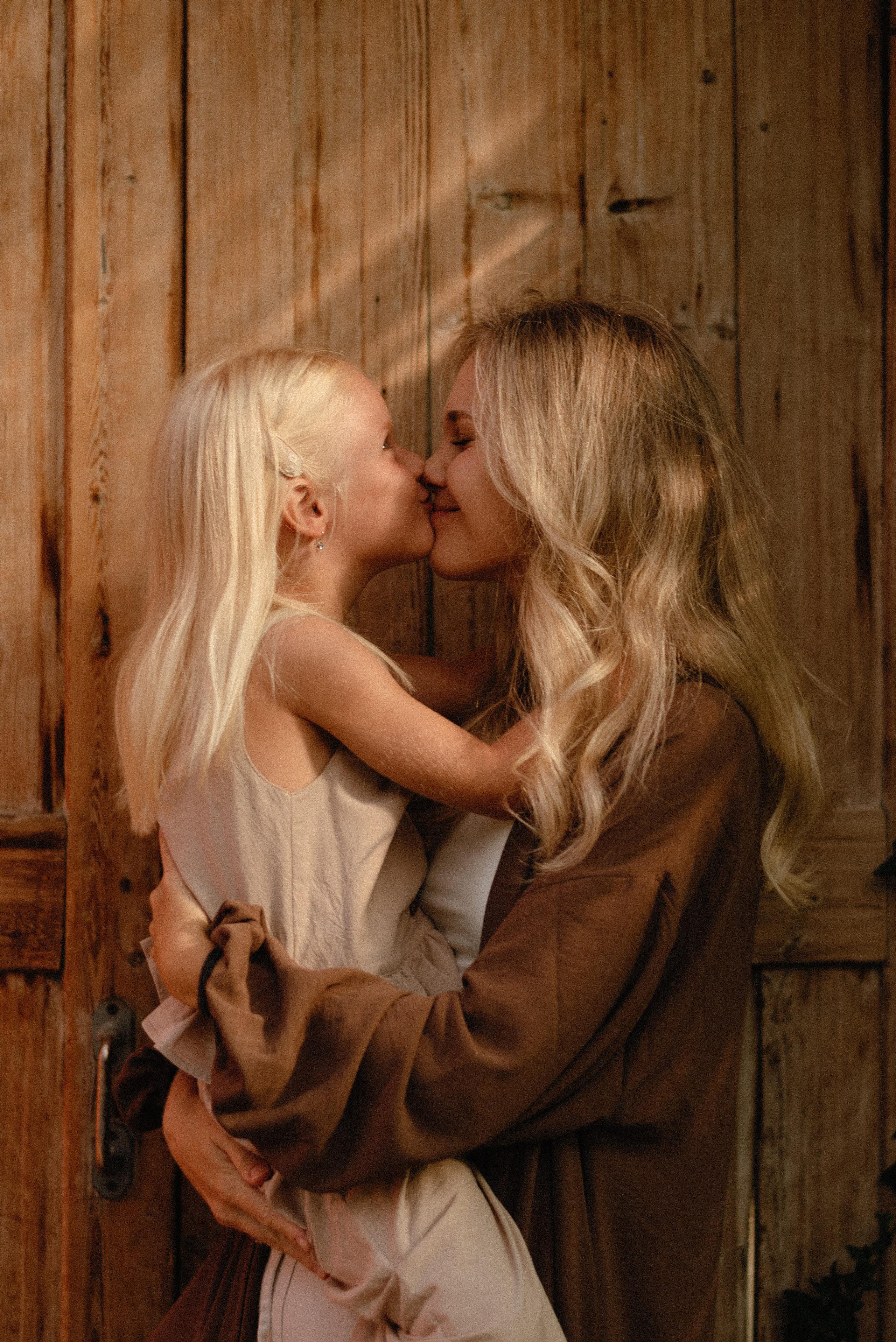 Ангелина и Таня