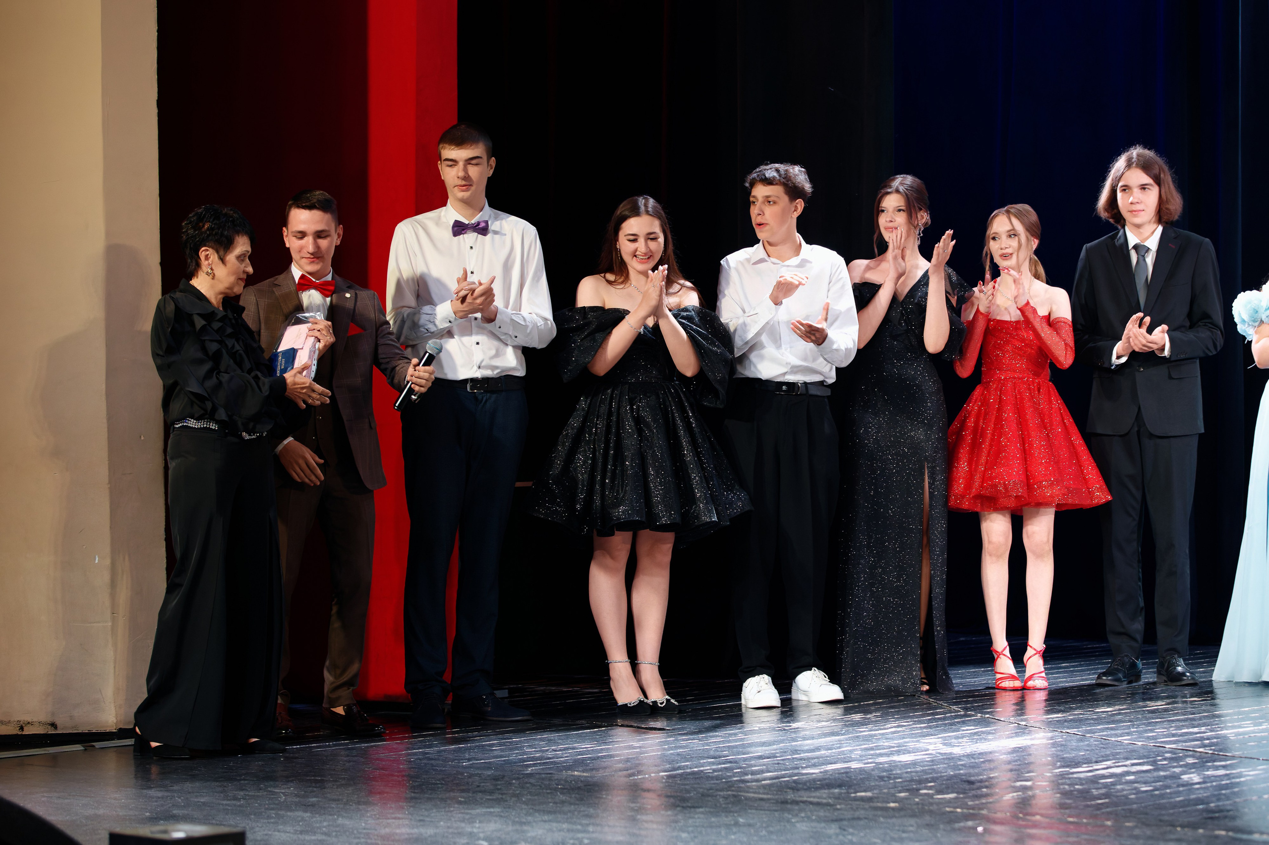 Выпускной школы 56 11Б. Семейный фотограф — Макс Белогрудов