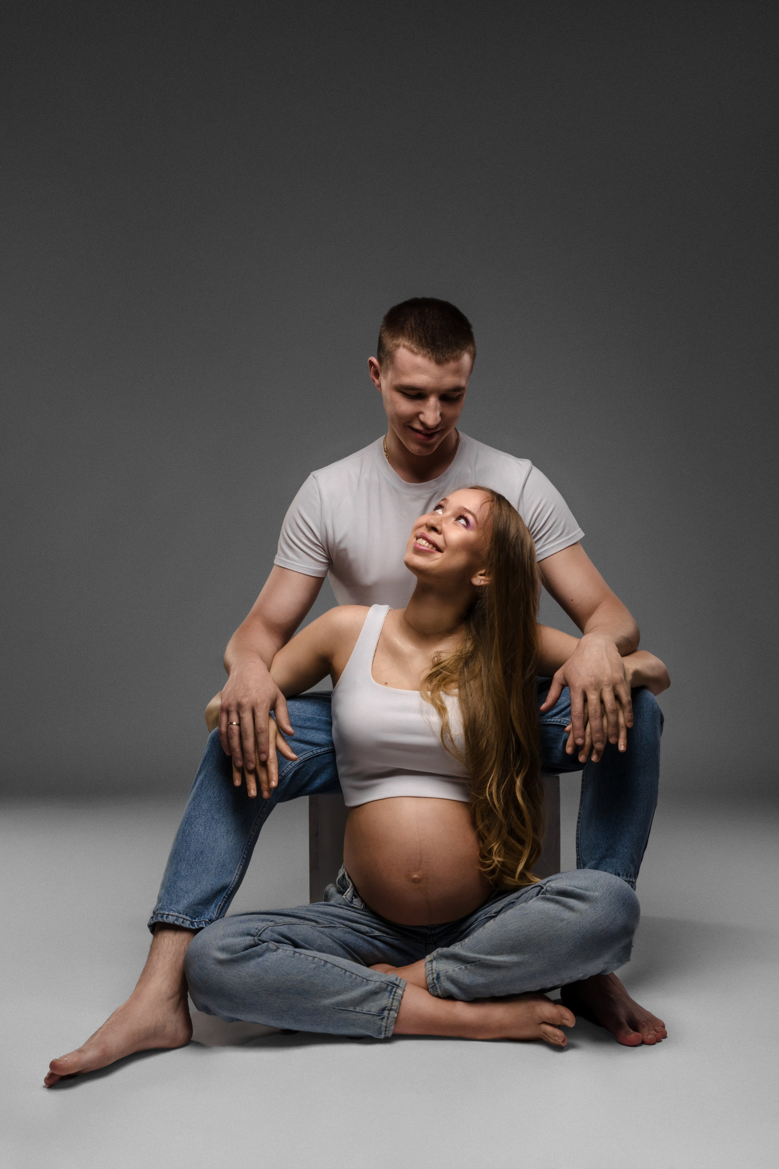 Беременность. Индивидуальные, семейные, студийные съемки в Серпухове и за пределами