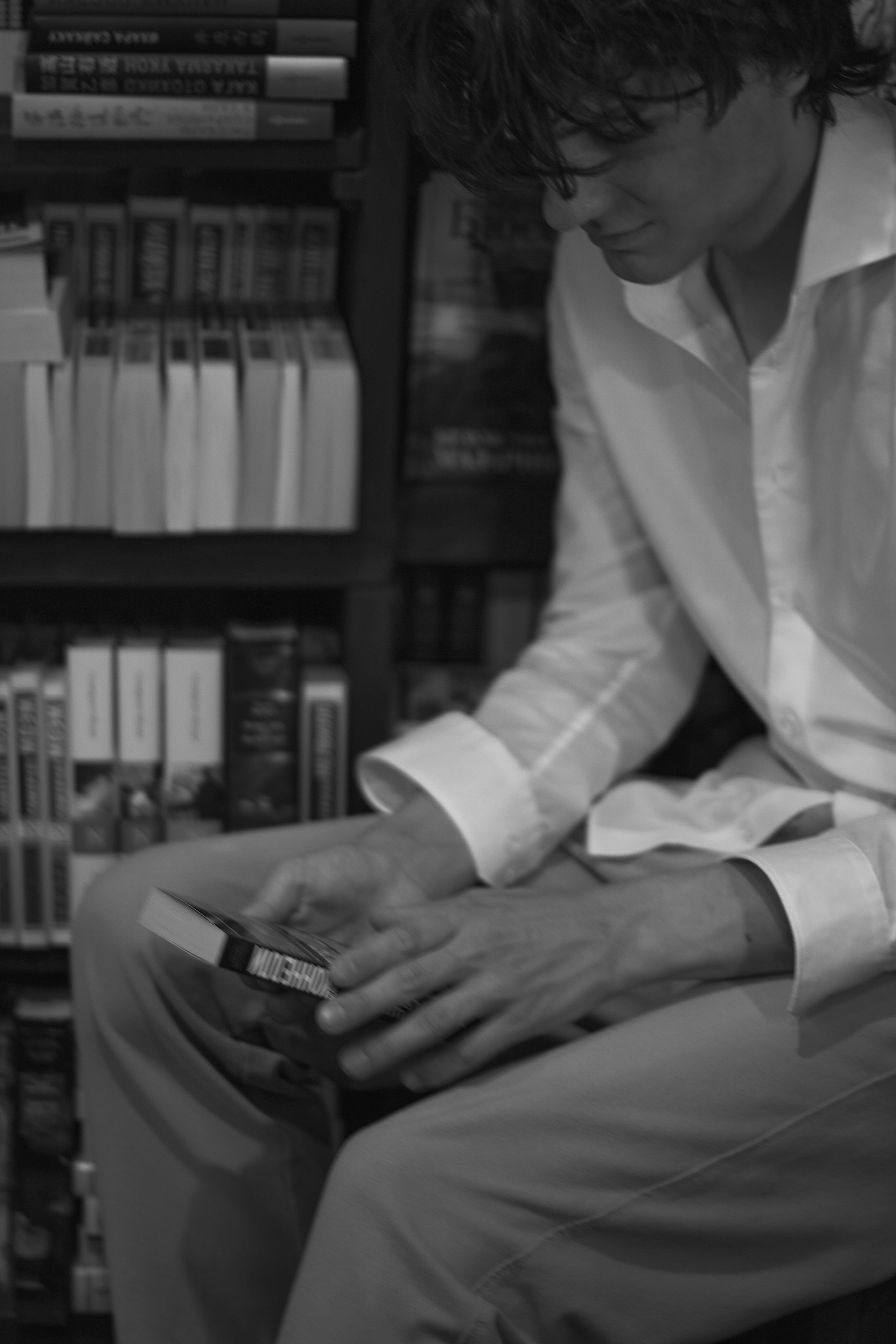 Мужская фотосессия в библиотеке. Семейный и свадебный фотограф в Краснодаре Михеева Светлана