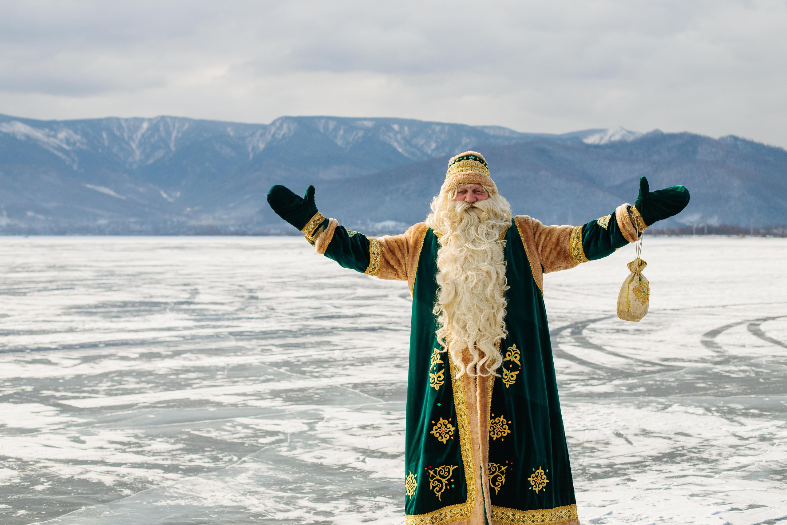 Ледяная сказка Байкала. Фотограф Наталья Кургина Слюдянка Иркутск