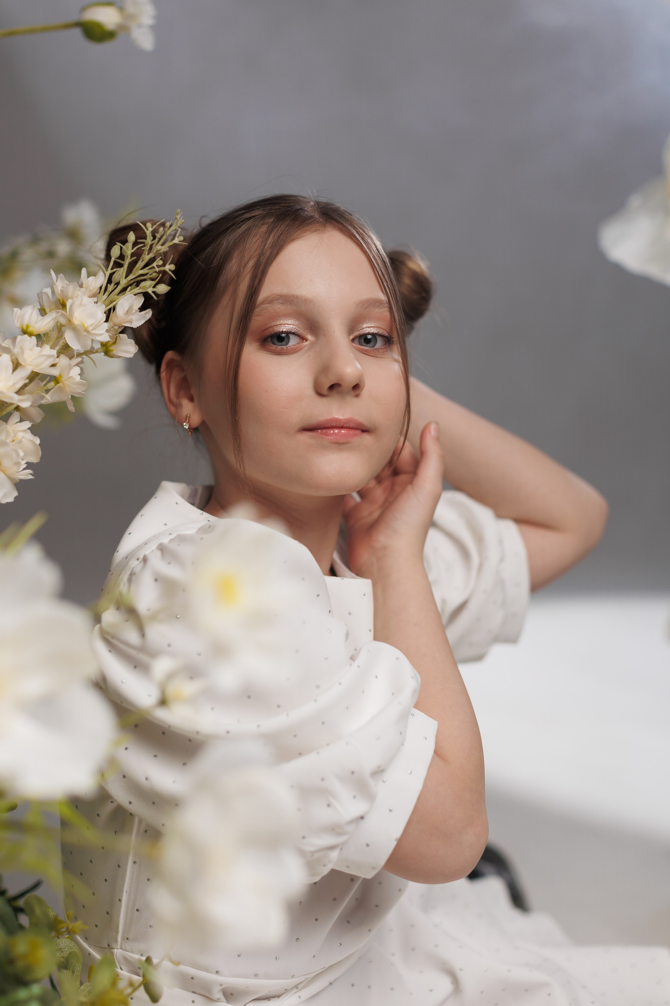 Съемка с цветами для модельного агентства. Анна Демидец — фотограф и маркетолог в Новошахтинске, Шахтах и Ростове-на-Дону