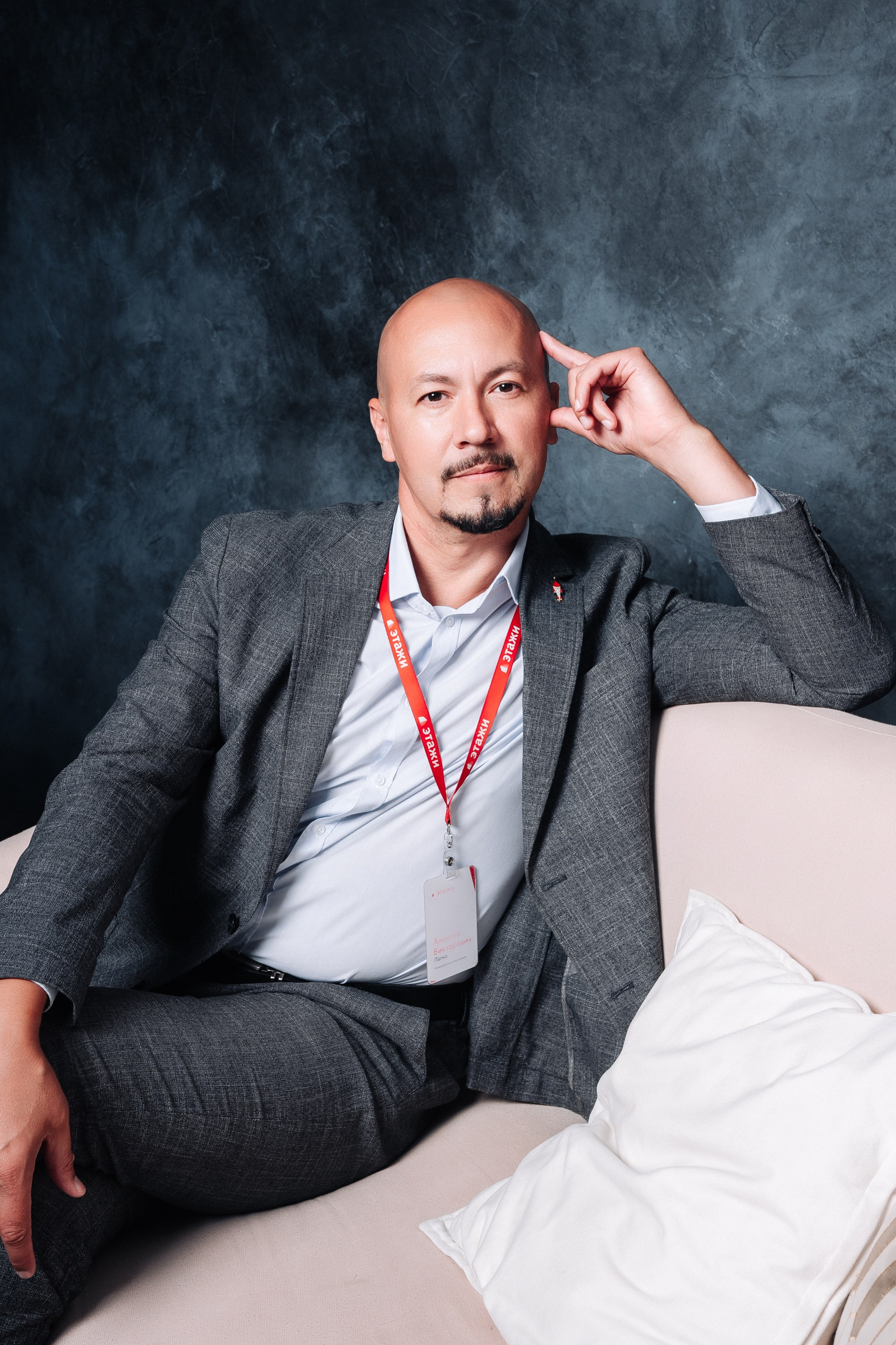 Этажи портреты. Фотограф в Хабаровске Швендых Рудольф