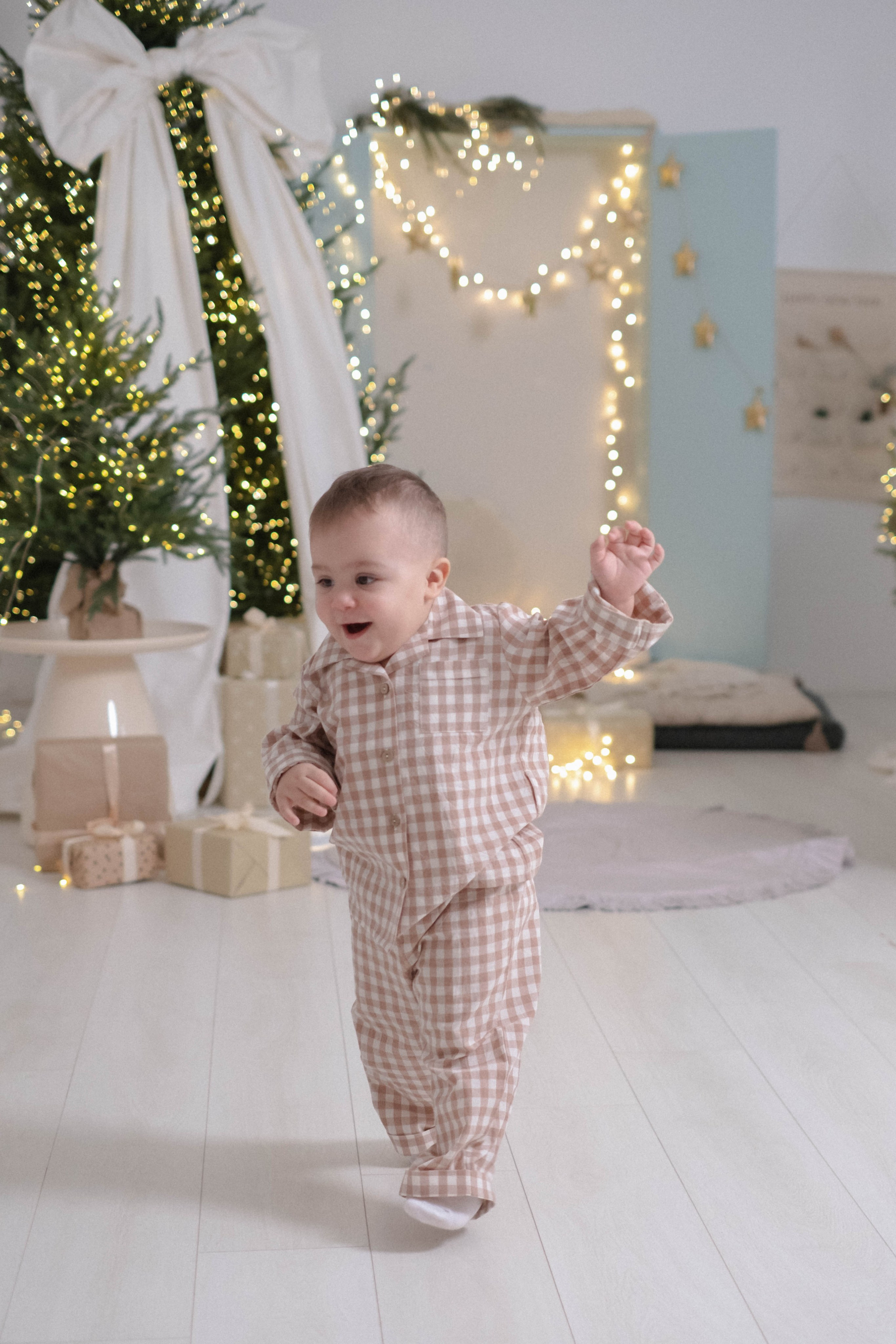 Олеся + Демид + Илья новогодняя. Свадебный и семейный фотограф г. Волгоград Биленко Ангелина