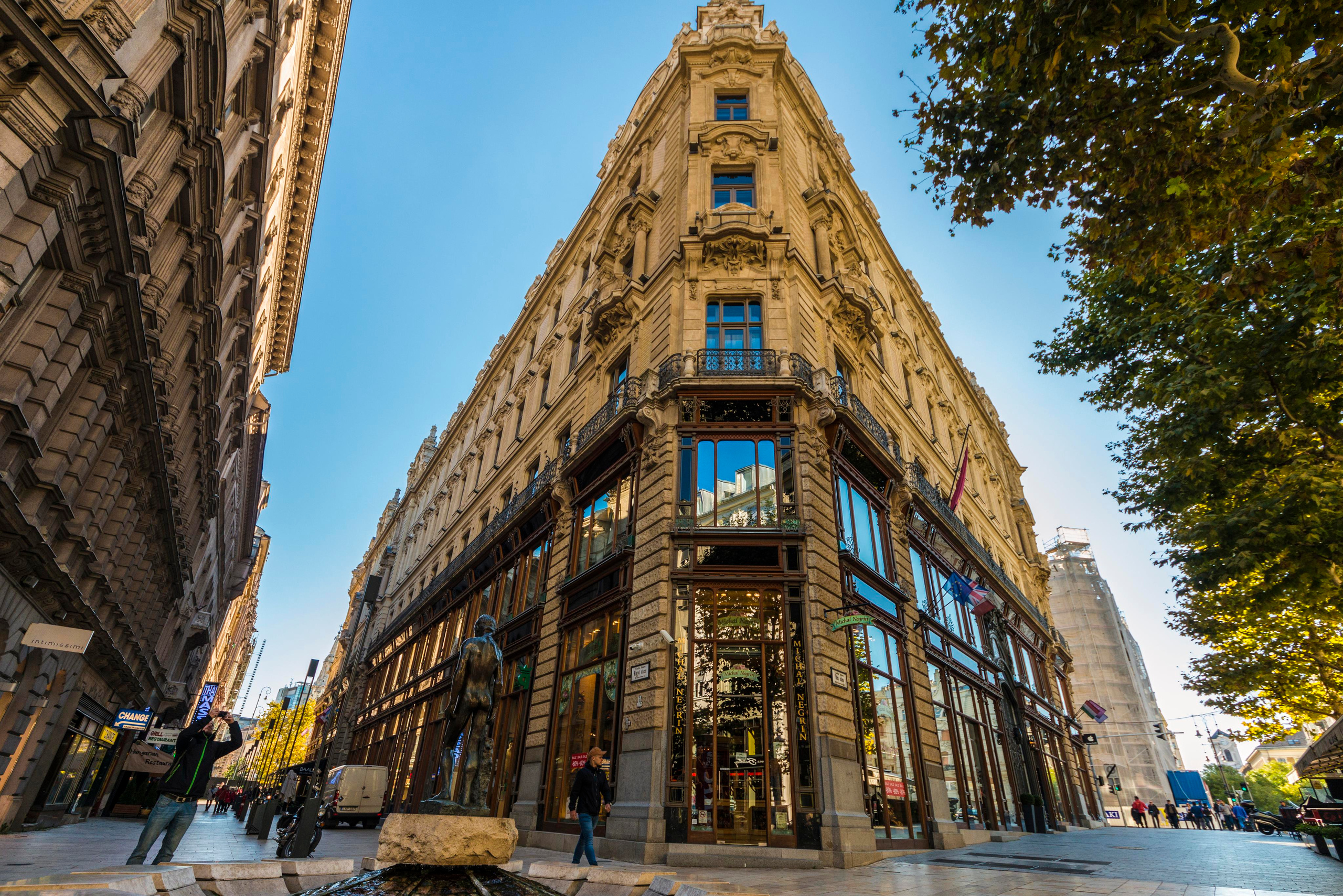 АРТ Город Будапешт. Фотограф Платон Македонский