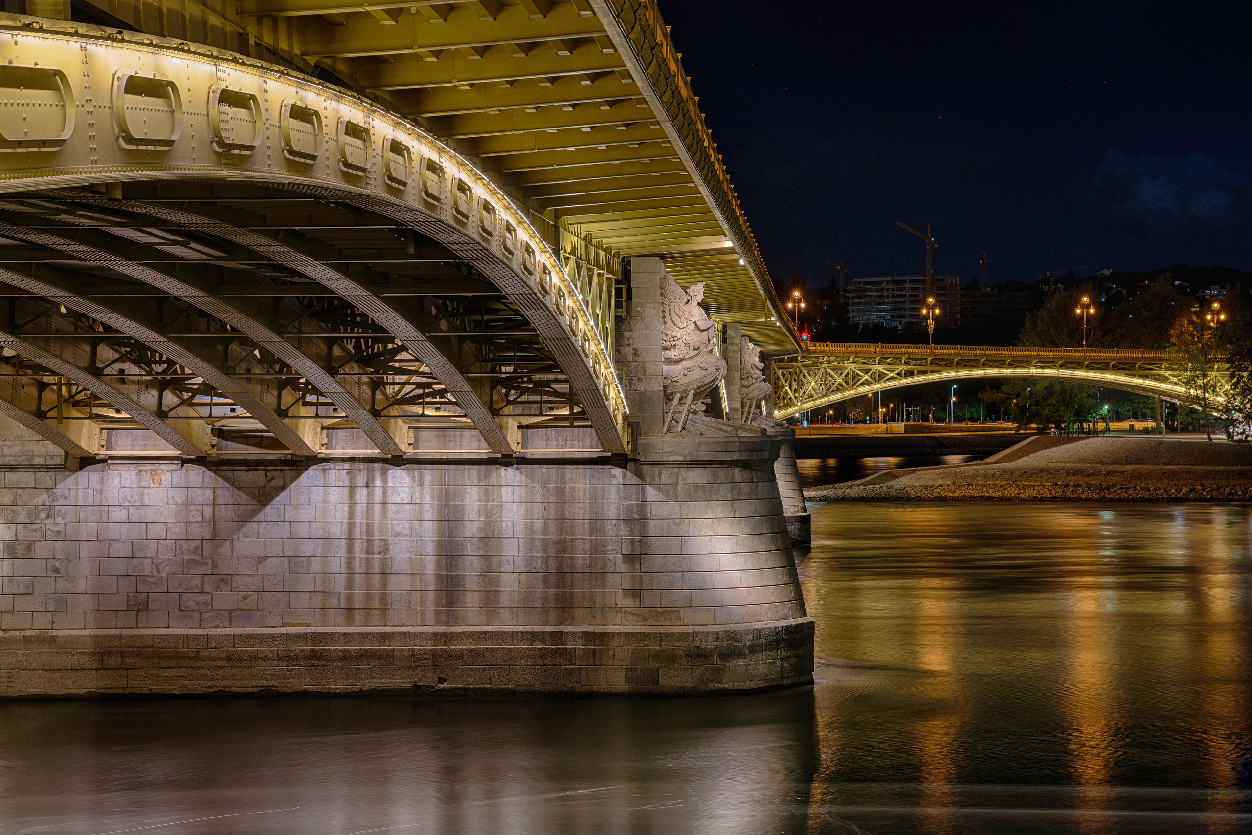 АРТ Город Будапешт. Фотограф Платон Македонский