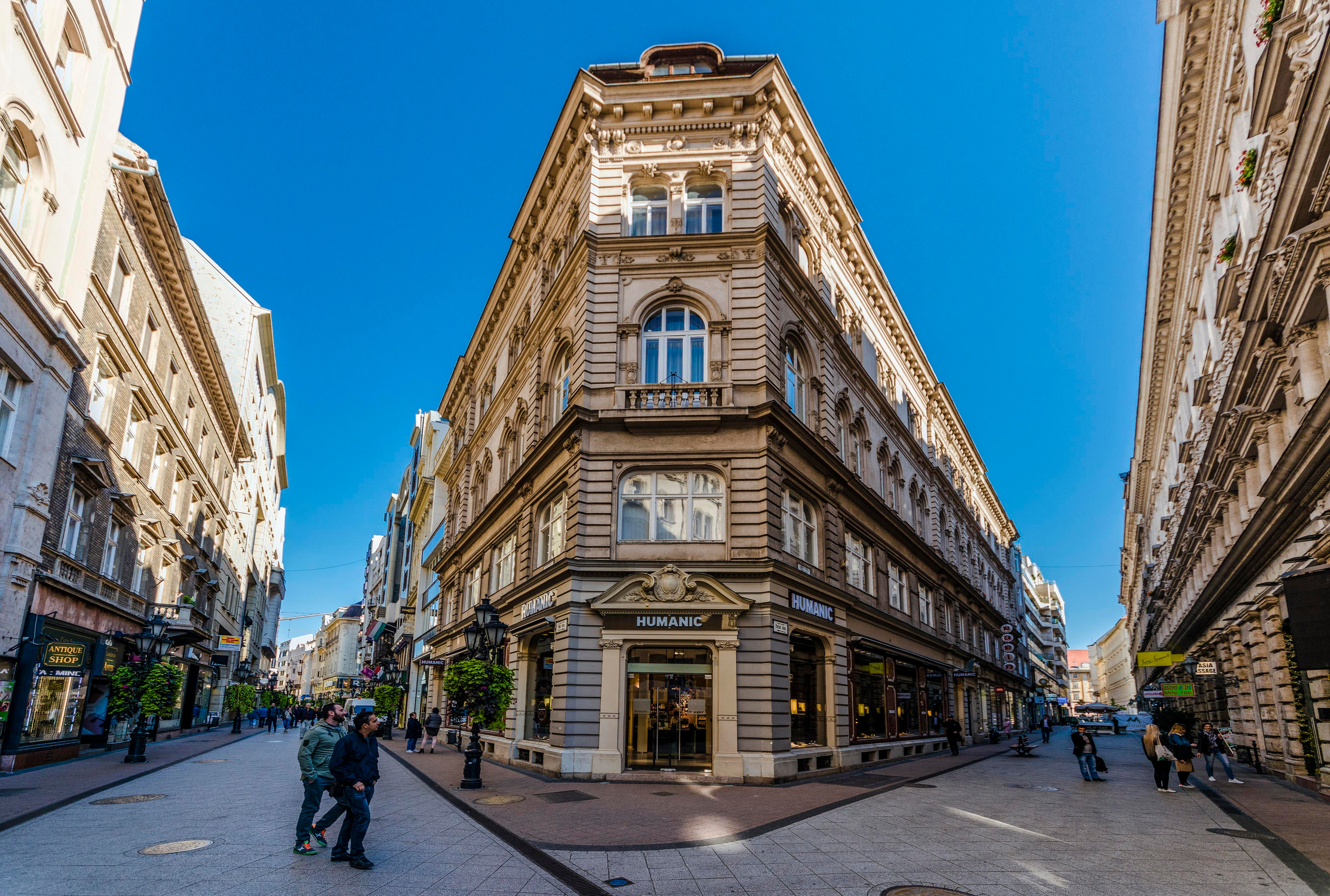 АРТ Город Будапешт. Фотограф Платон Македонский