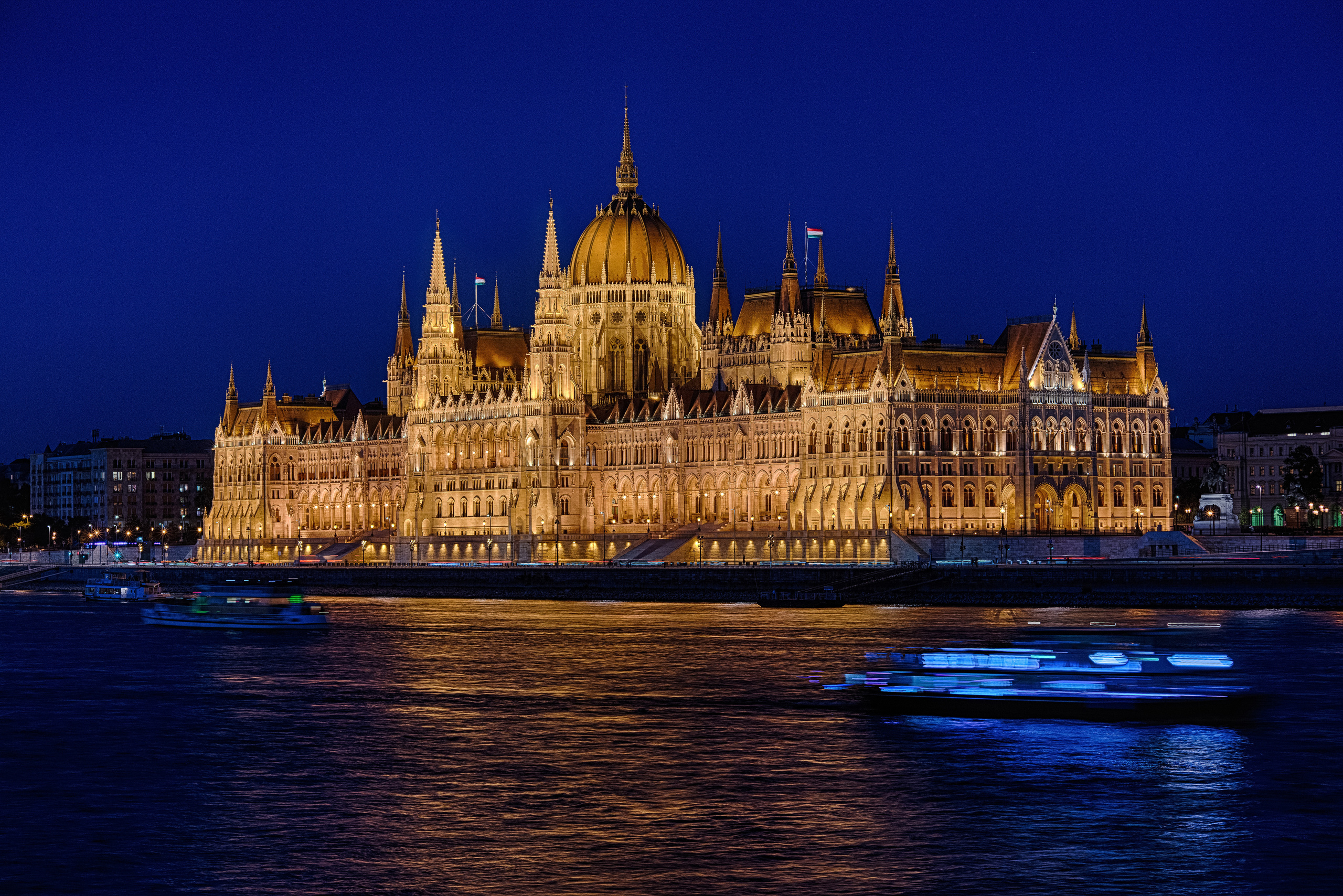 АРТ Город Будапешт. Фотограф Платон Македонский