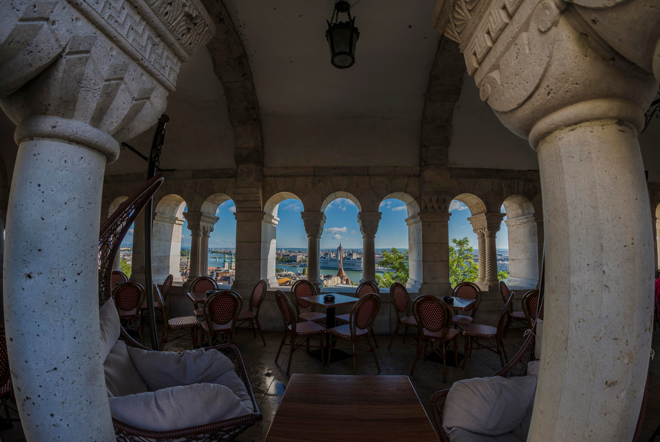 АРТ Город Будапешт. Фотограф Платон Македонский