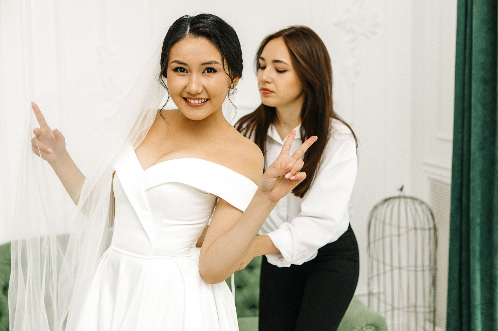 Белая симфония: история любви среди книжной тишины. Семейный и свадебный фотограф Ростове-на-Дону