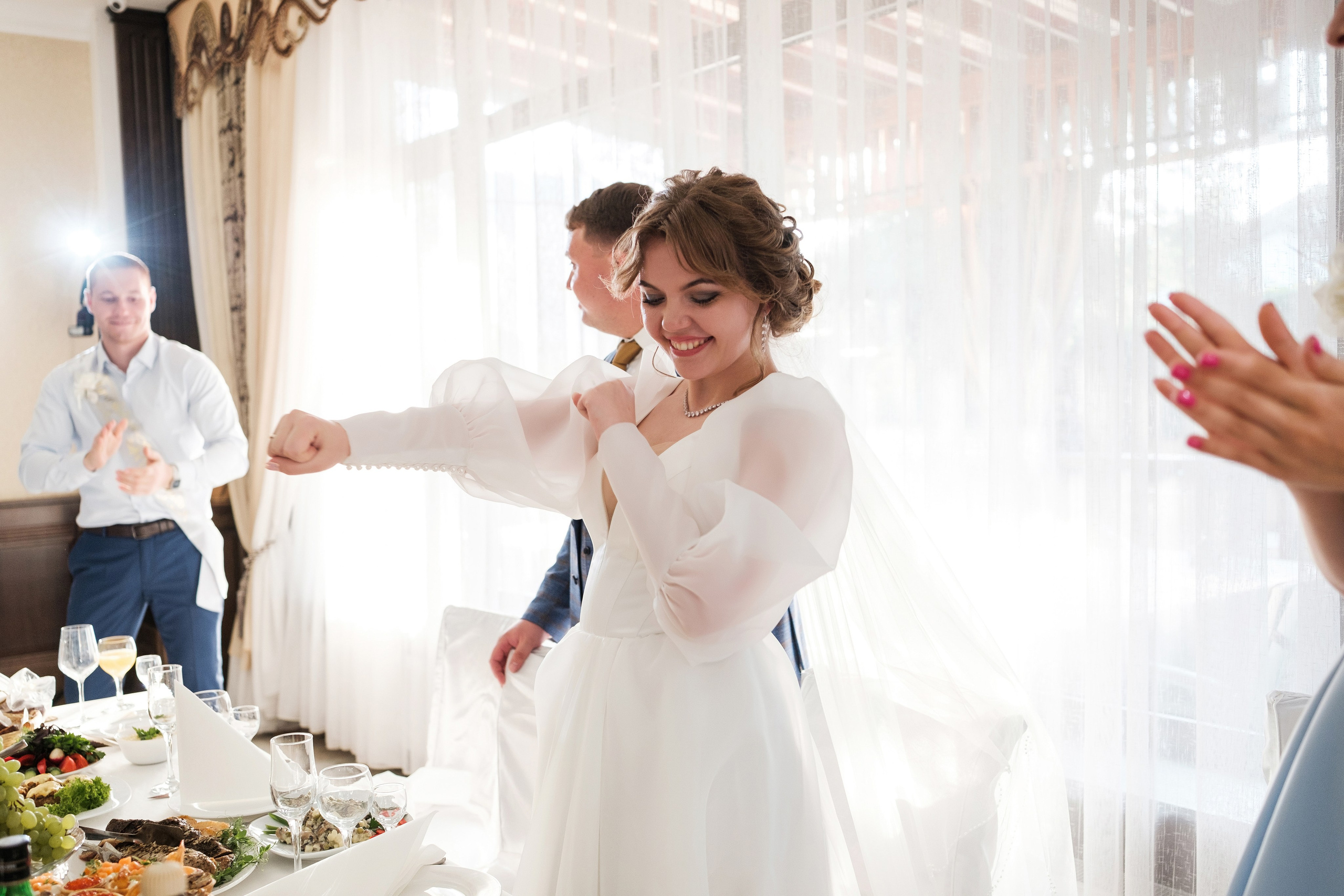 Виктор и Анна. Свадебный фотограф | репортаж | праздники | крещение