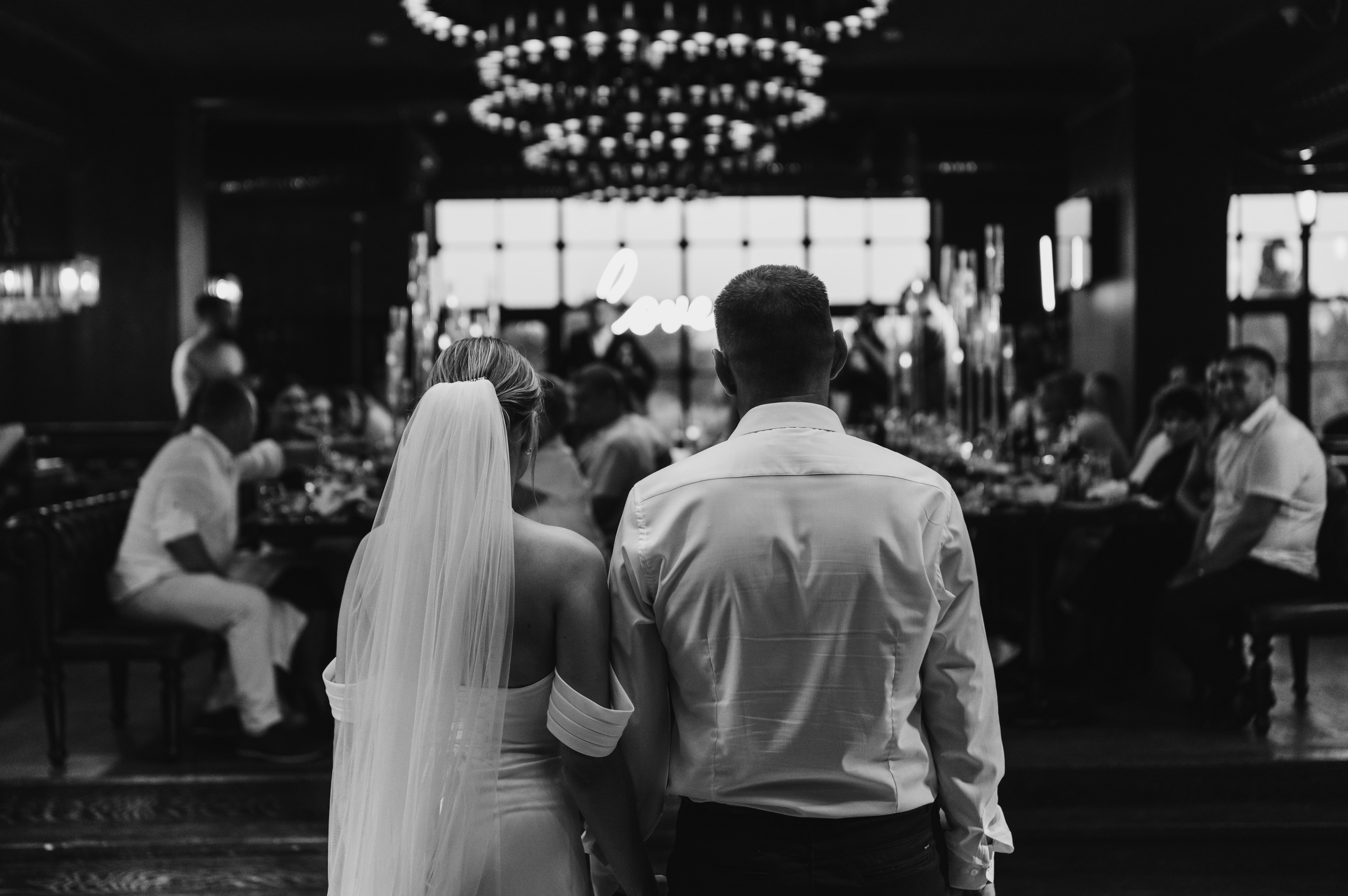 Даниил и Валерия. Черная утка. Полный день. Фотограф Екатерина Бочарникова