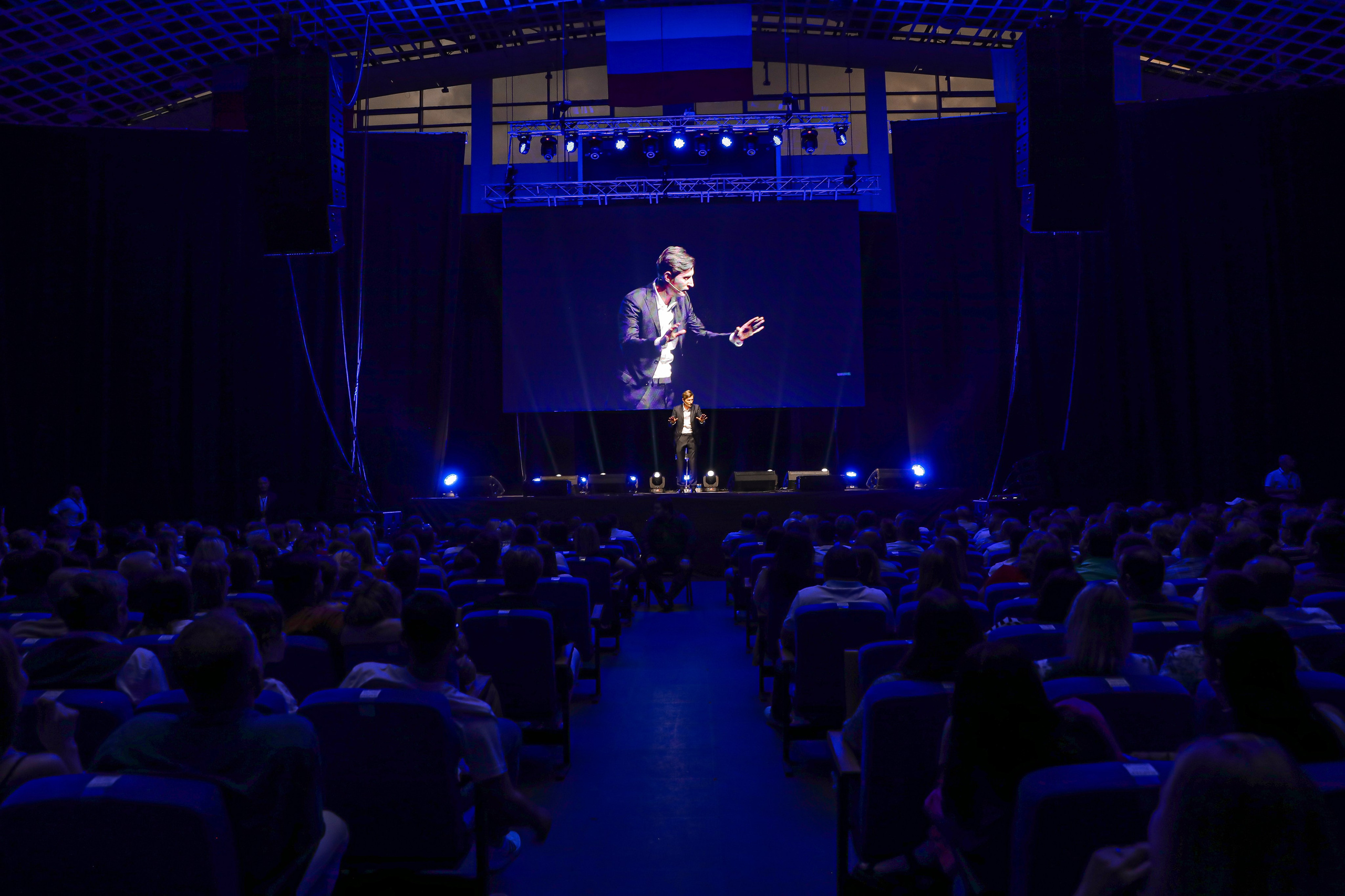 «ПАВЕЛ ВОЛЯ STAND-UP». Photographer Viktoriya Markushina «My world throug»