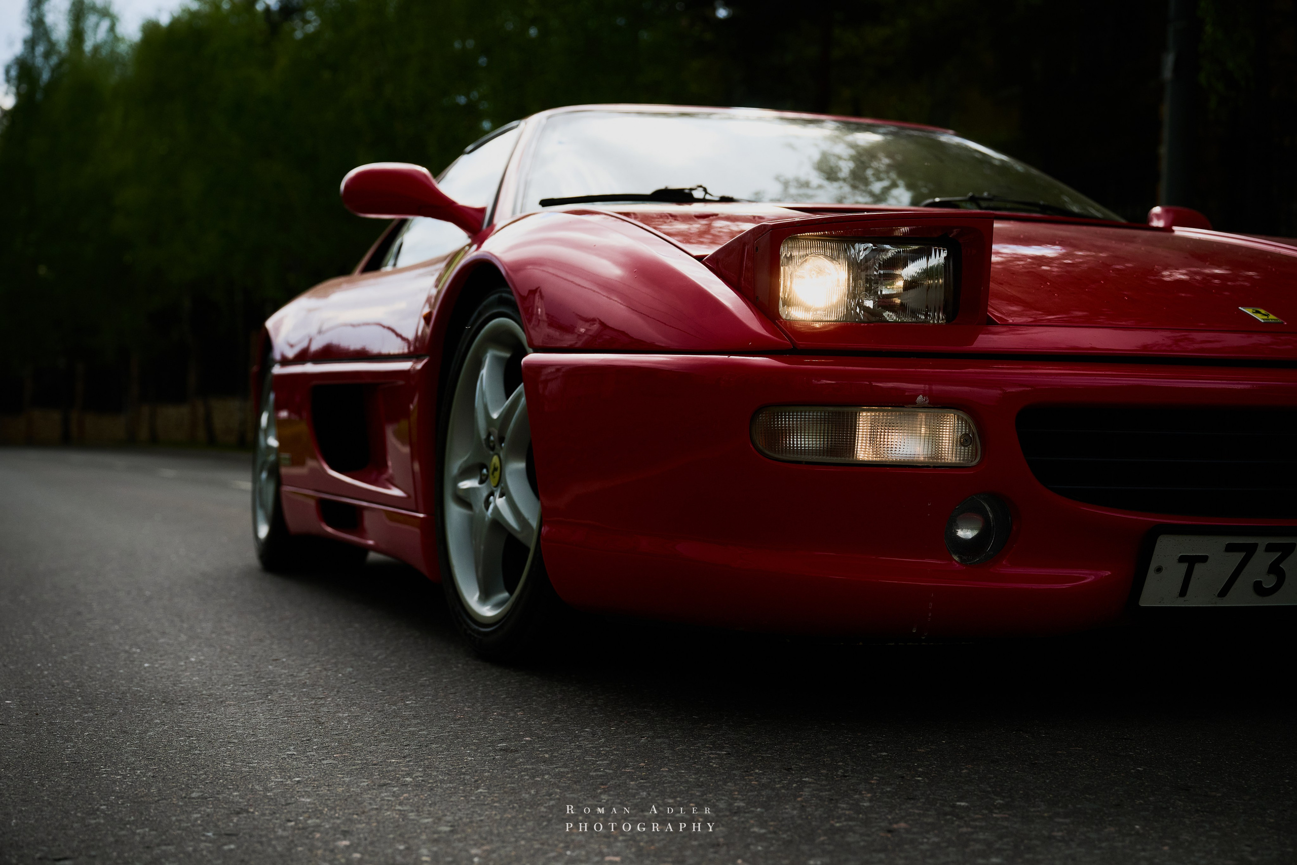 Ferrari 355 GTS. Фотограф Роман Адлер