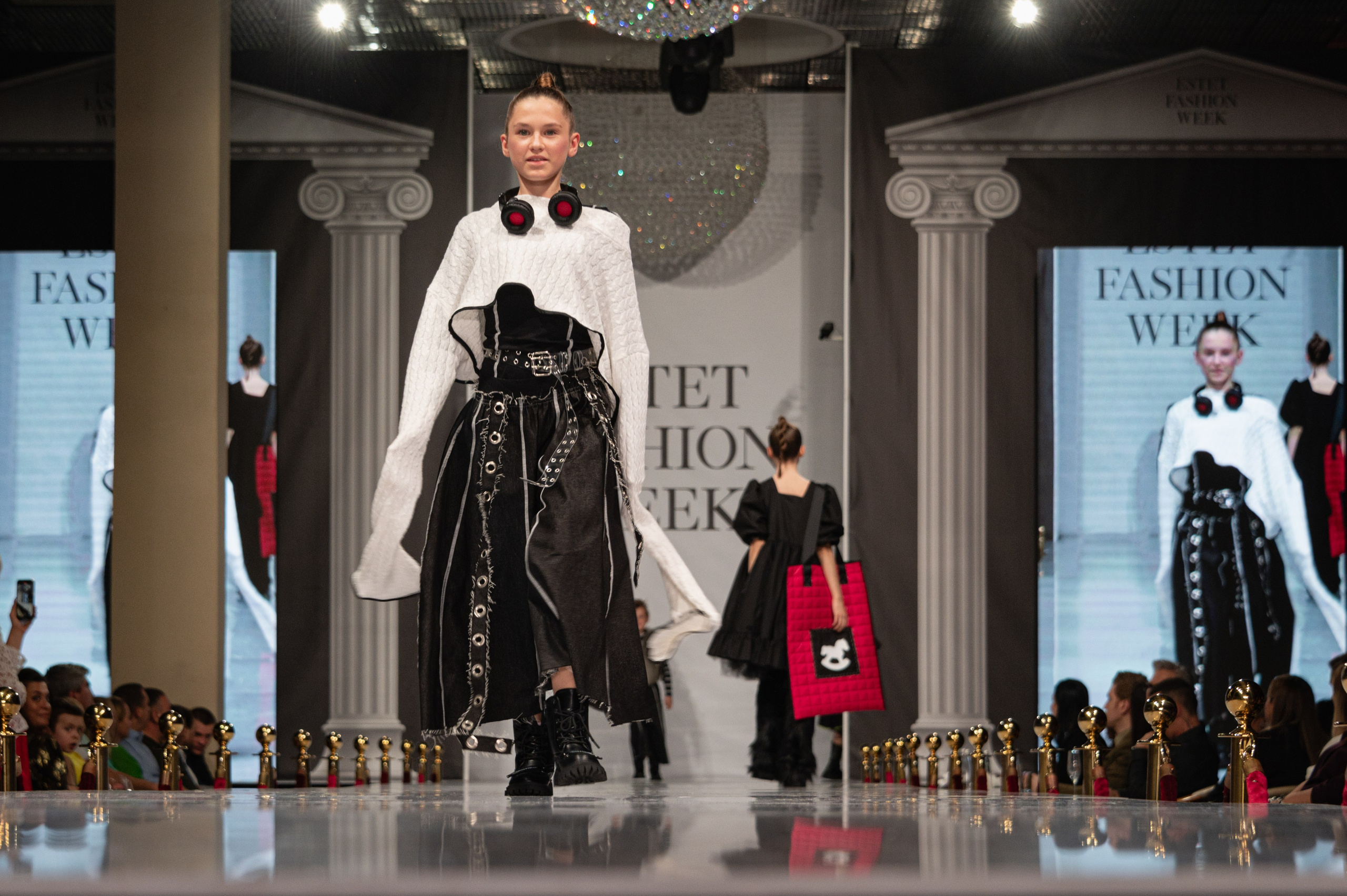 Estet Fashion Week-2023. Фотограф Роман Адлер