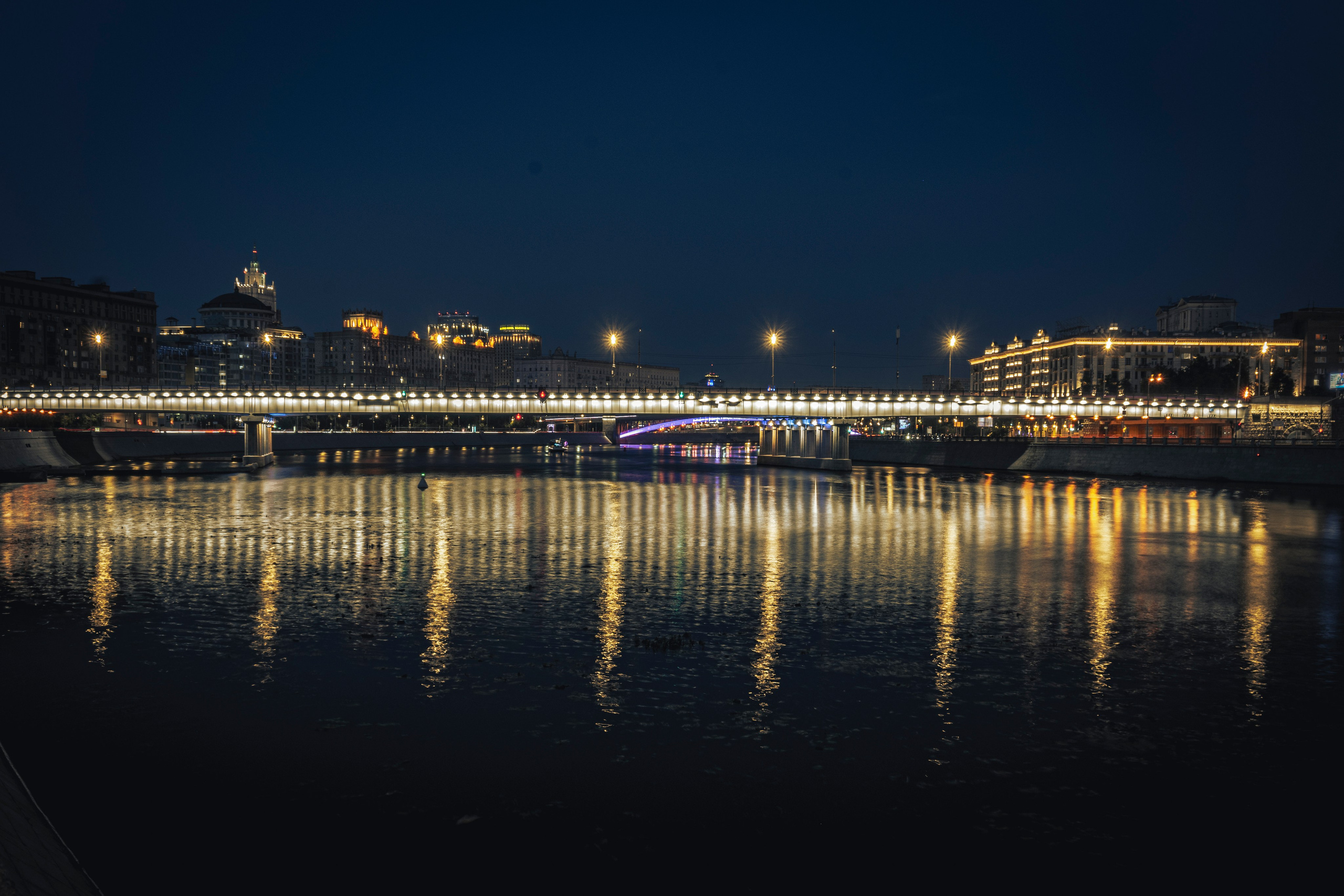 Фотопрогулка. Москва. Июль 2023. Фотограф Роман Адлер