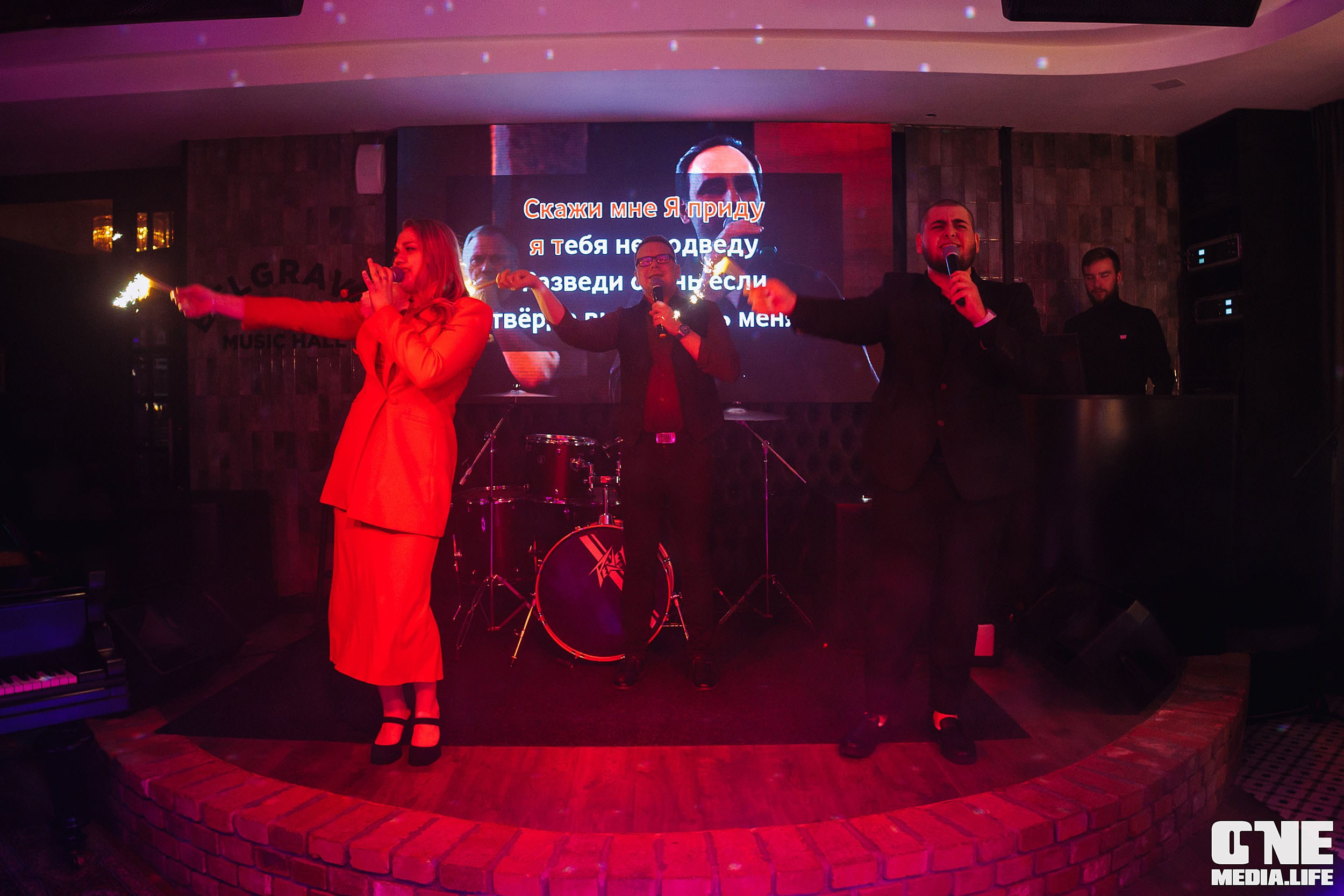 Пятница в Белгравии. One Media Life: фоторепортажи, фотоотчеты с мероприятий и заведений