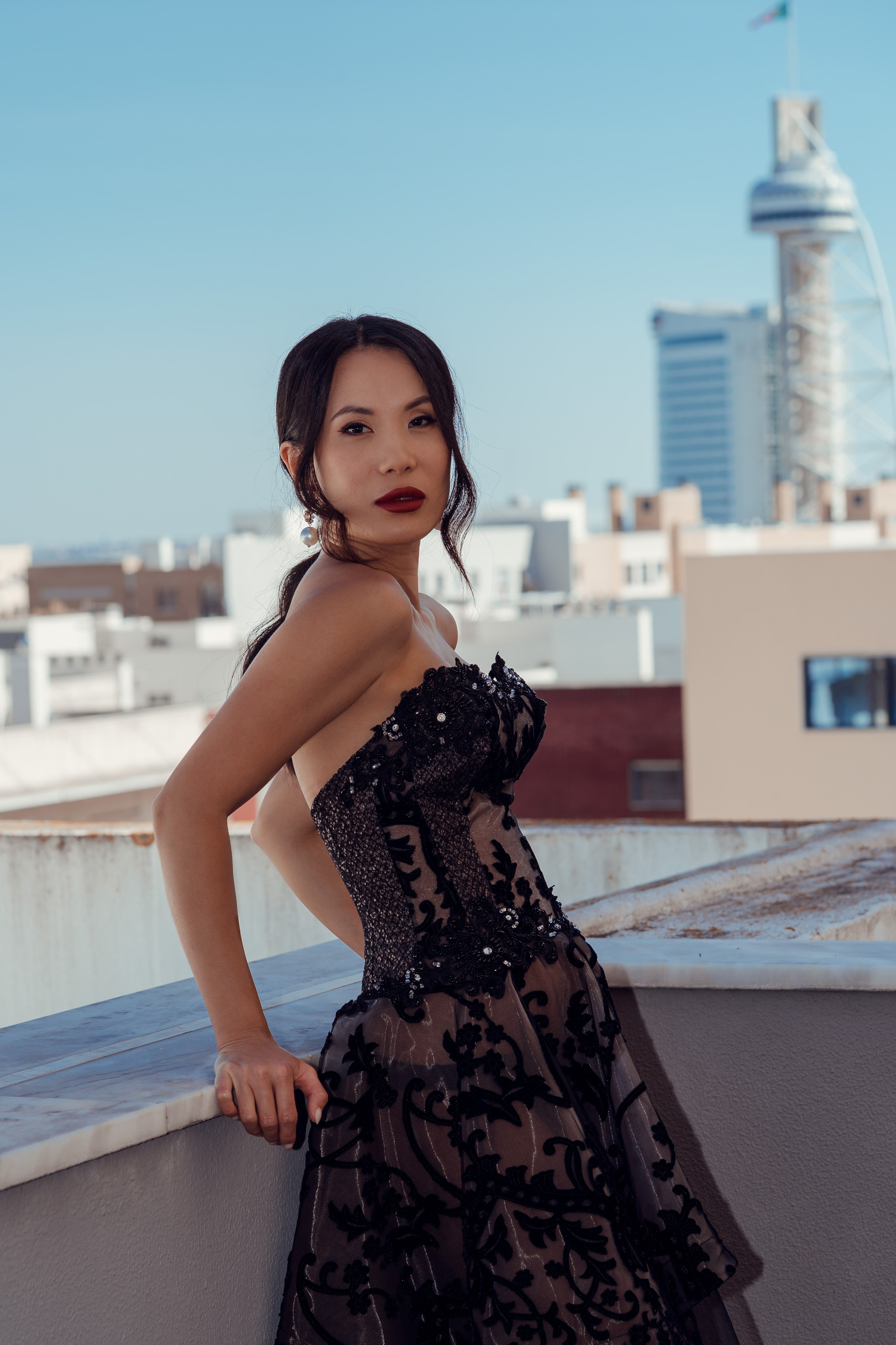 I’m Julia Idamzhapova, a photographer based in Lisbon, creating natural and timeless images