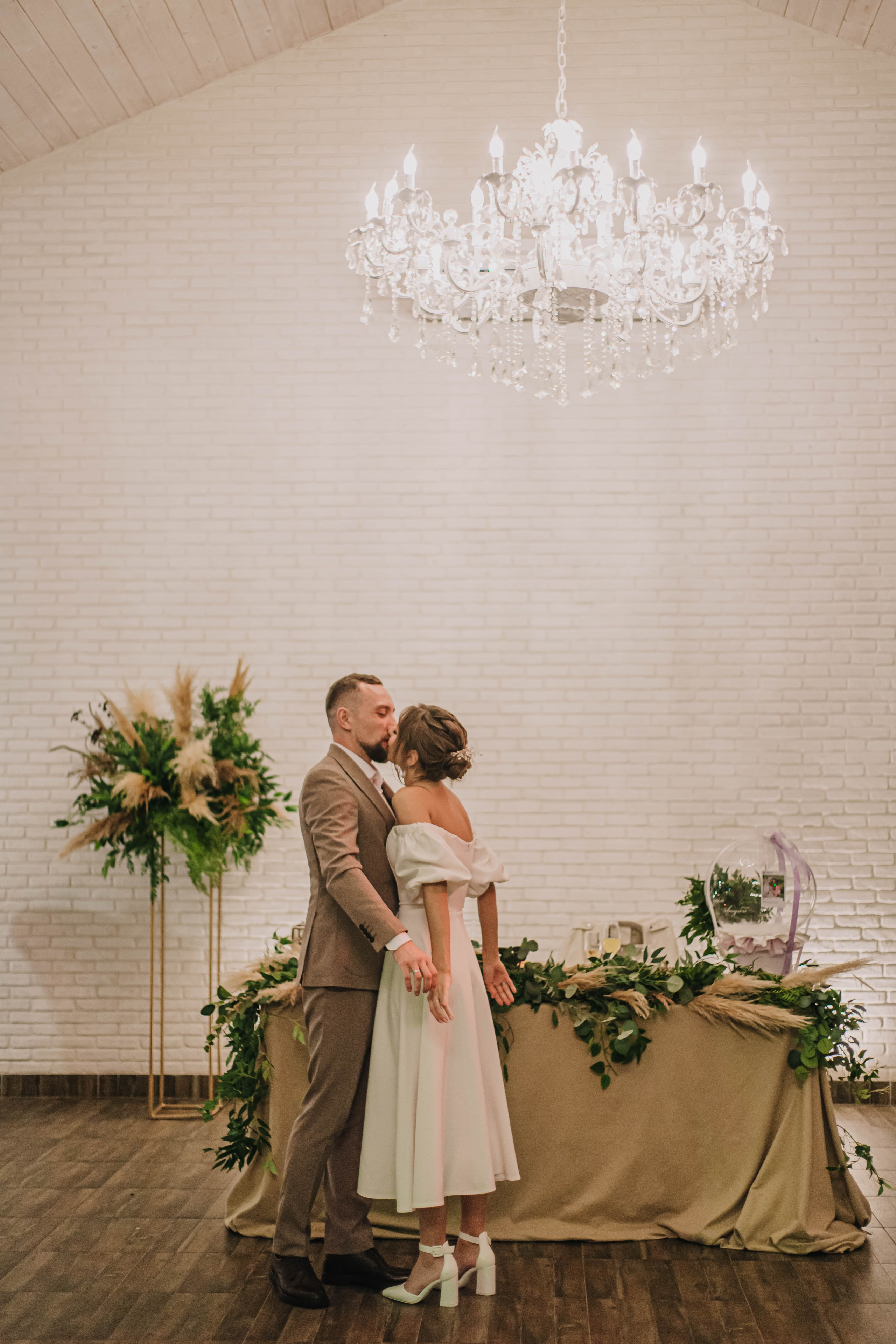 Вячеслав и Анастасия (пакет «Весь день»). Фотограф Дарья Маташкова